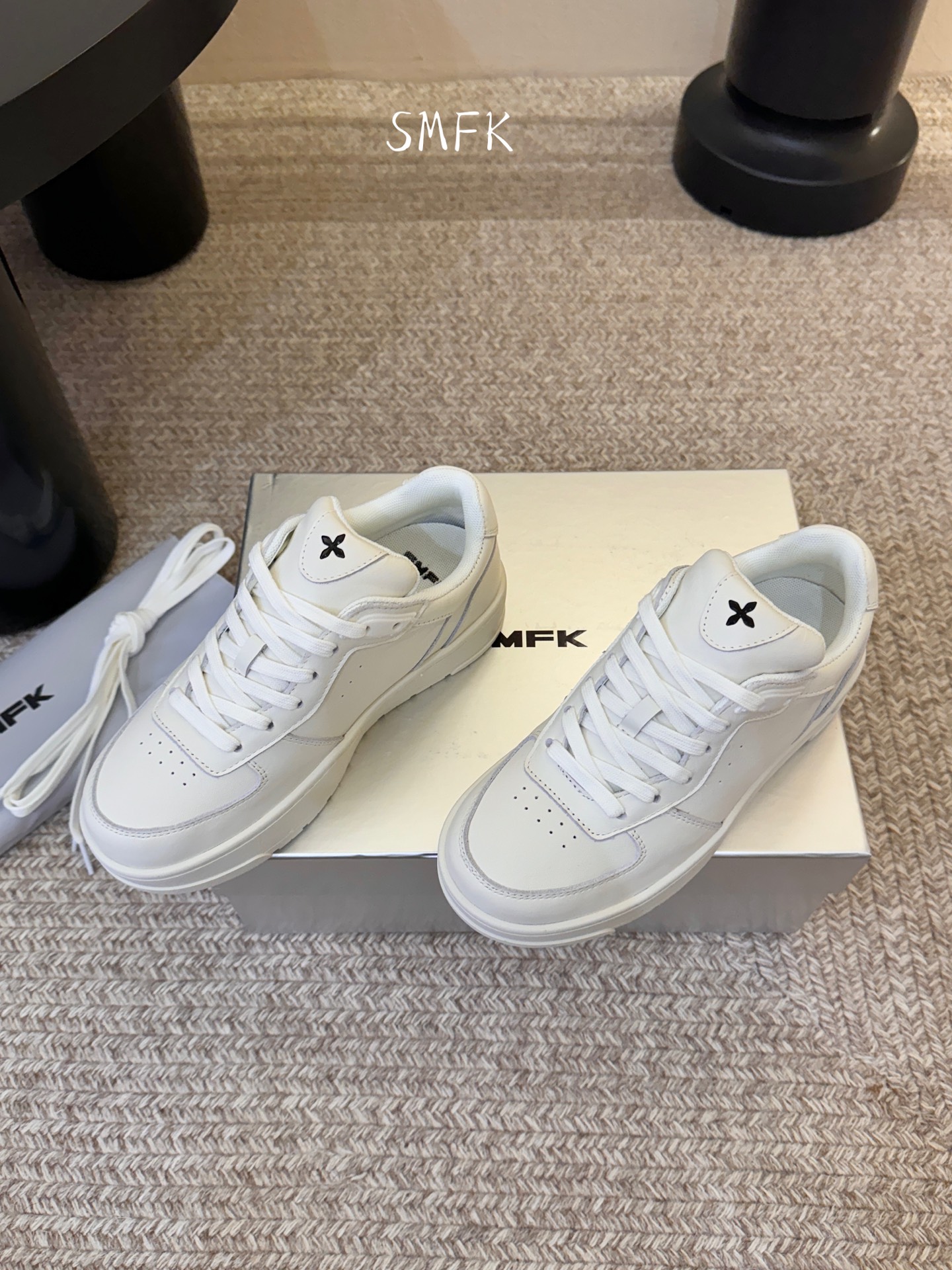 SMFK 小众潮牌 春夏新款 十字花 大头厚底 德比鞋百搭的极简风国潮，新作继承了诸多品牌制胜的流行元素