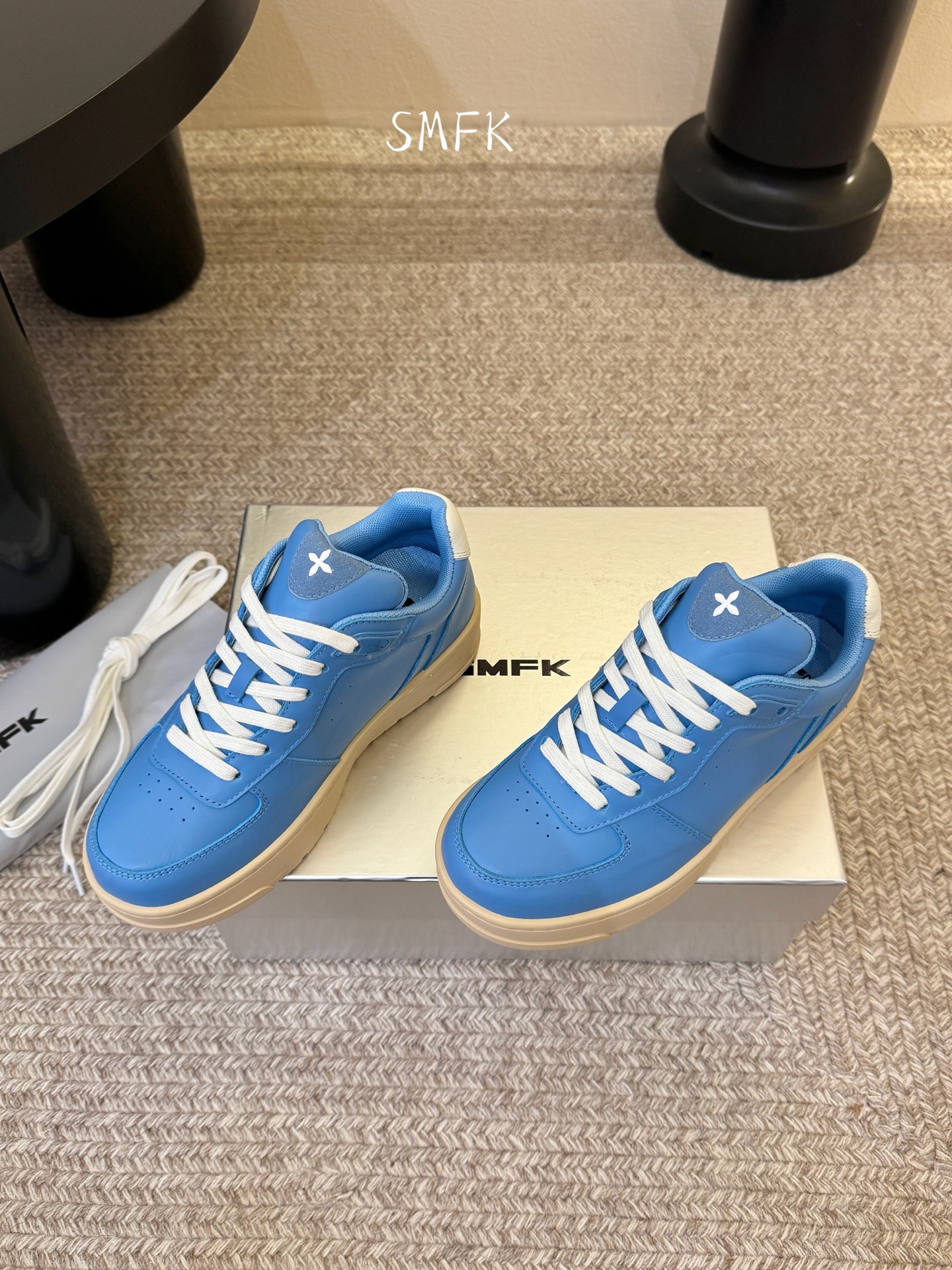 SMFK 小众潮牌 春夏新款 十字花 大头厚底 德比鞋百搭的极简风国潮，新作继承了诸多品牌制胜的流行元素