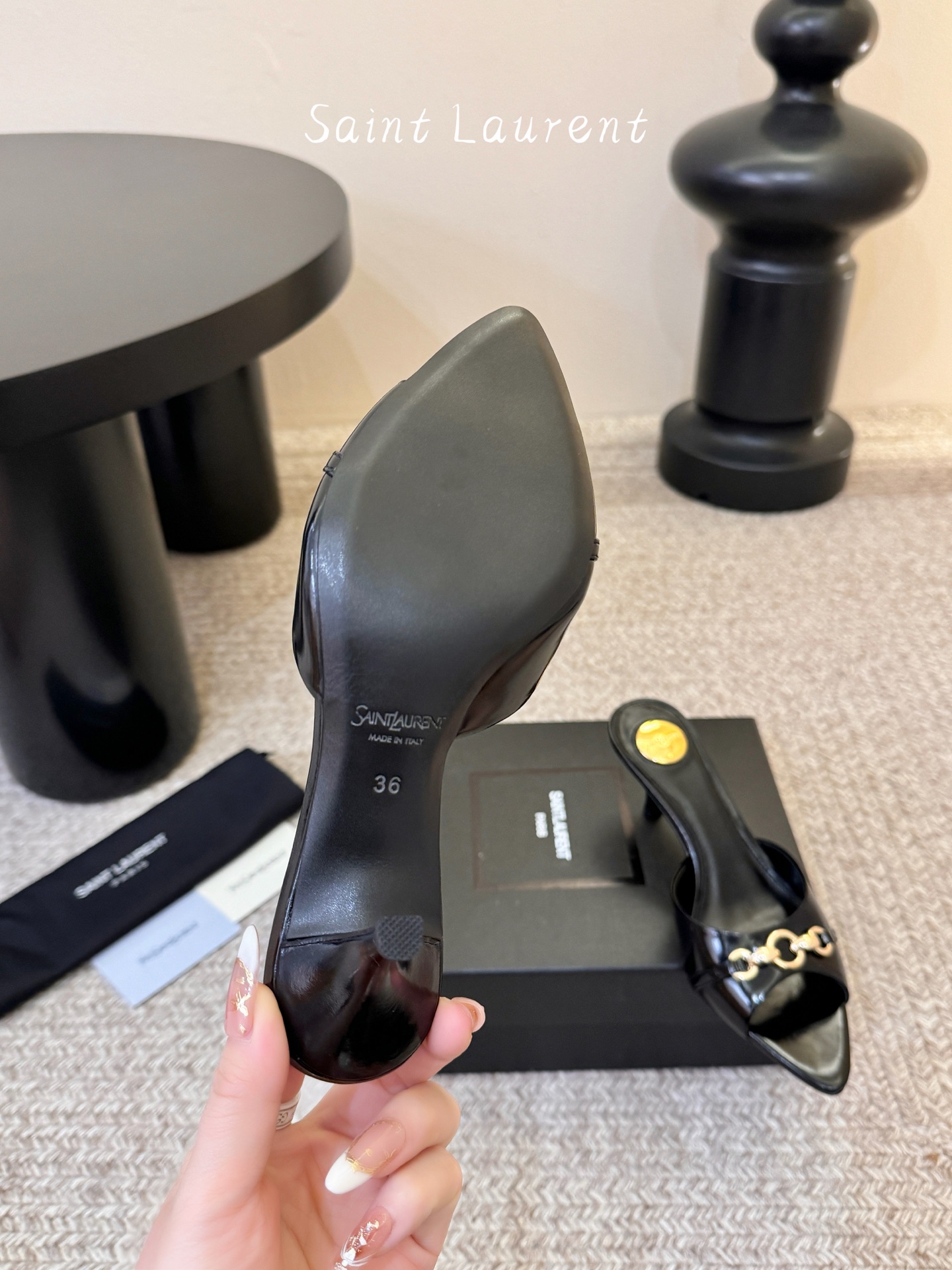圣罗兰Saint Lauren* ss新YSL Logo小跟鞋拖Ysl走秀款高跟鞋 各种小裙子搭配起来 