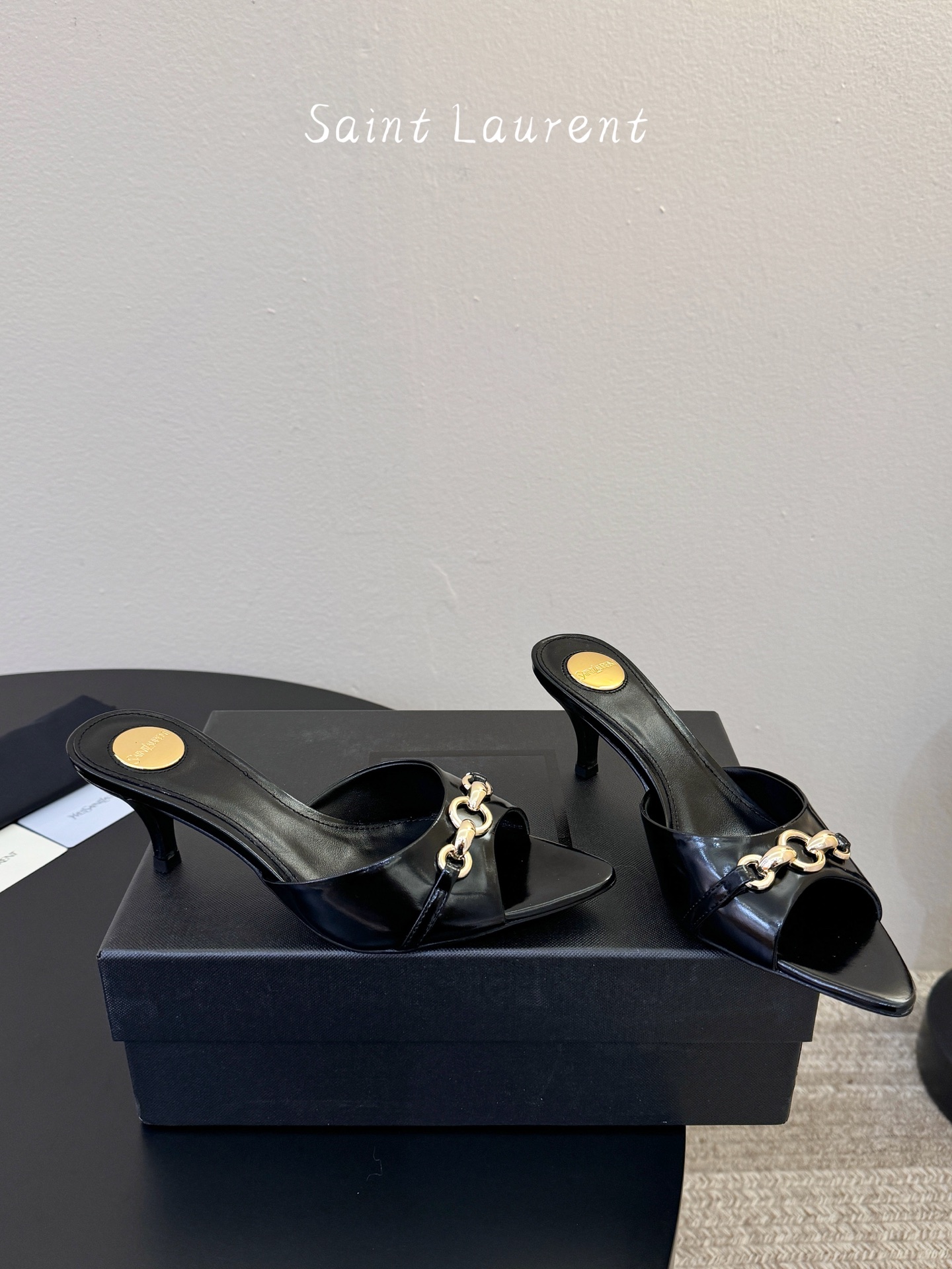 圣罗兰Saint Lauren* ss新YSL Logo小跟鞋拖Ysl走秀款高跟鞋 各种小裙子搭配起来 