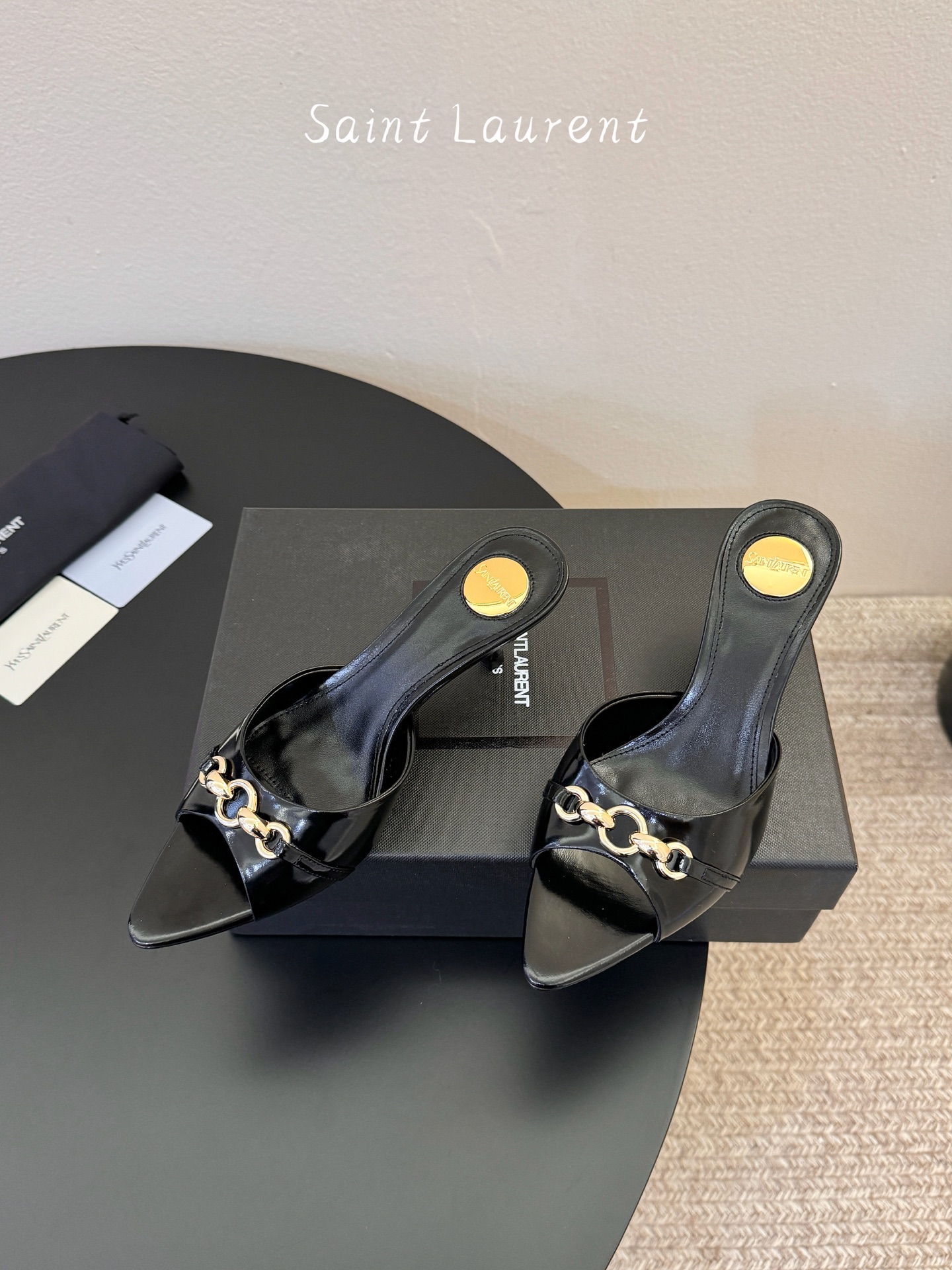 圣罗兰Saint Lauren* ss新YSL Logo小跟鞋拖Ysl走秀款高跟鞋 各种小裙子搭配起来 