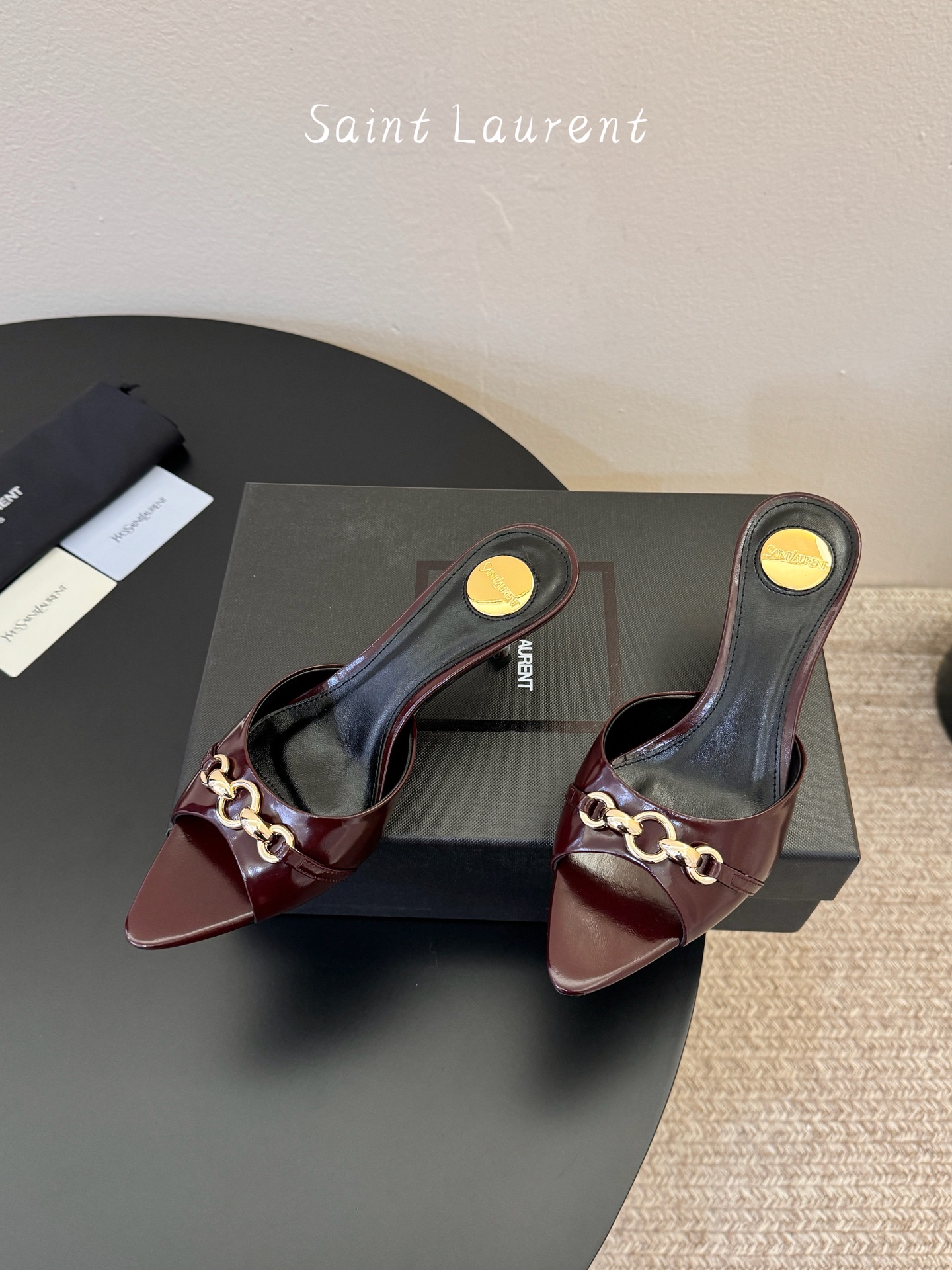 圣罗兰Saint Lauren* ss新YSL Logo小跟鞋拖Ysl走秀款高跟鞋 各种小裙子搭配起来 