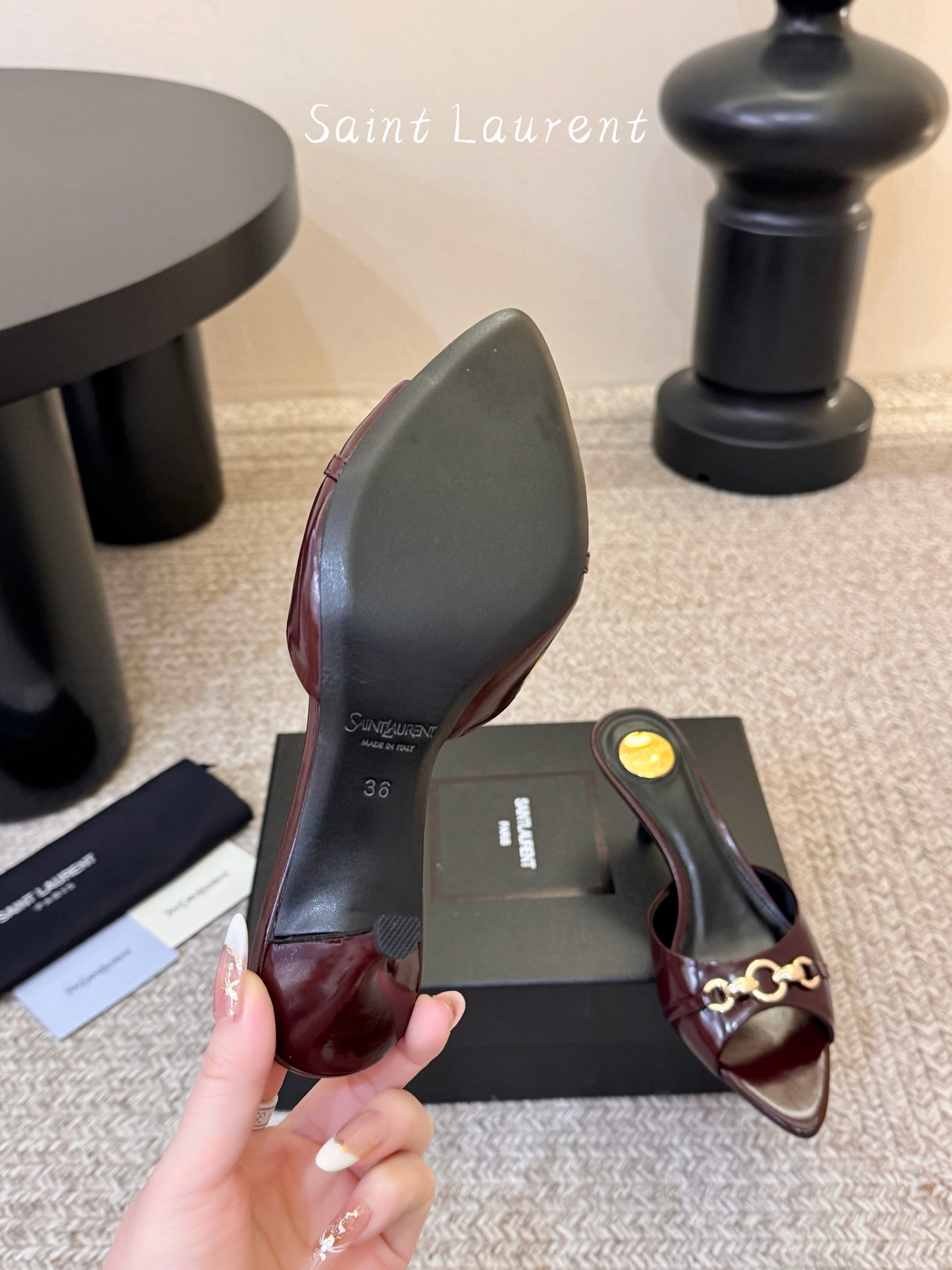 圣罗兰Saint Lauren* ss新YSL Logo小跟鞋拖Ysl走秀款高跟鞋 各种小裙子搭配起来 