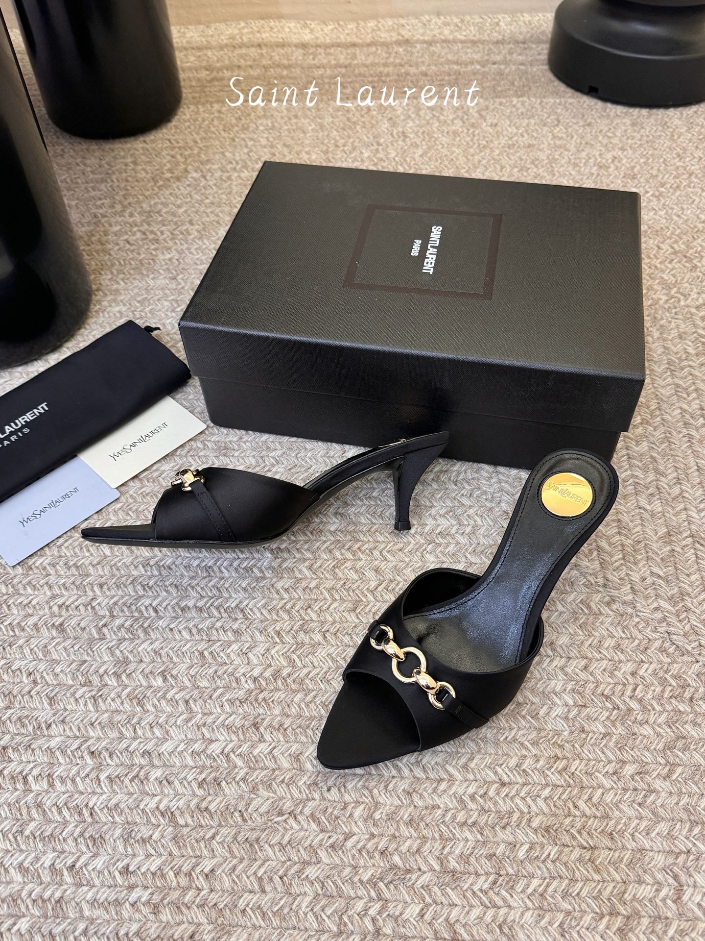 圣罗兰Saint Lauren* ss新YSL Logo小跟鞋拖Ysl走秀款高跟鞋 各种小裙子搭配起来 