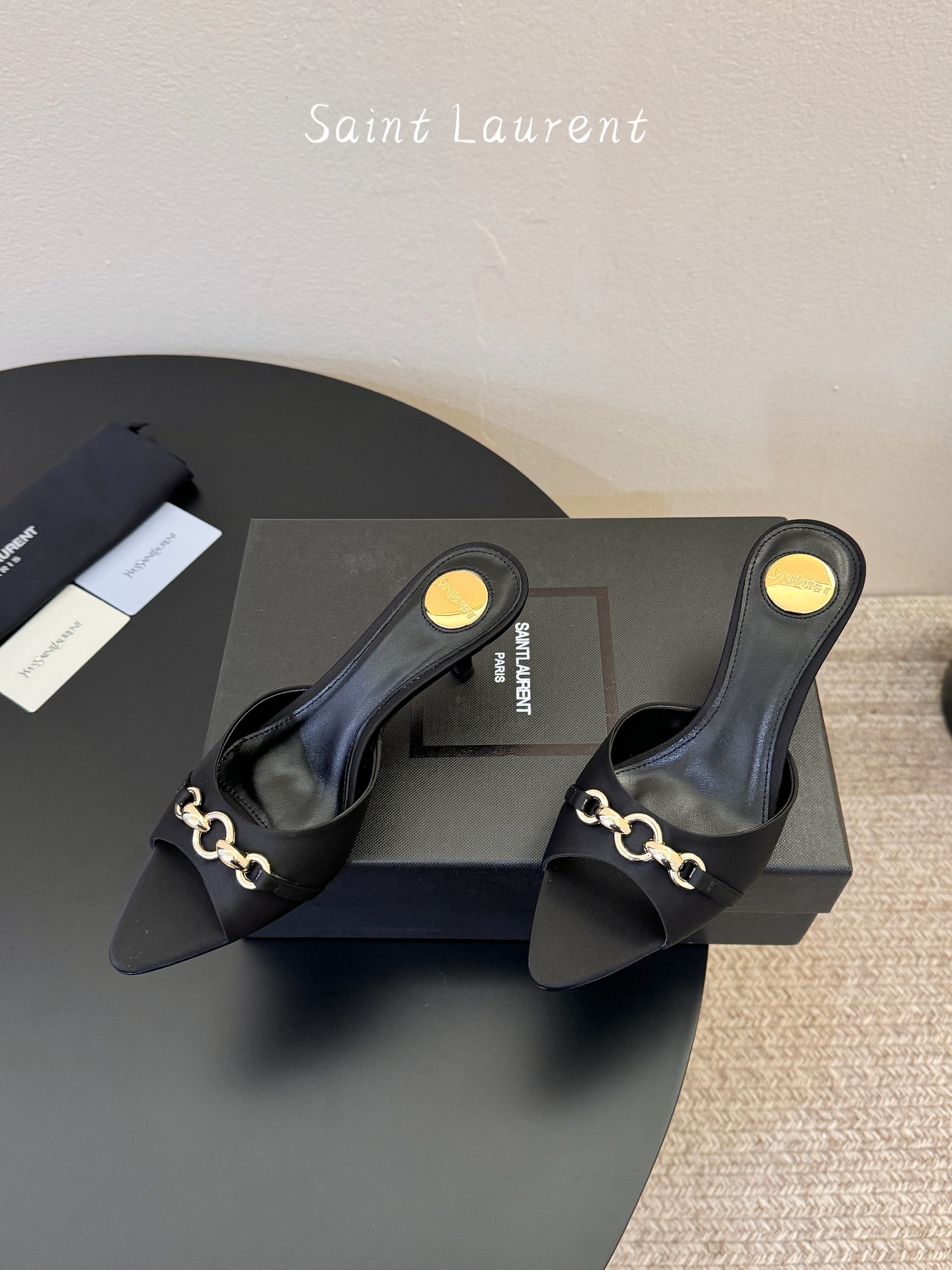 圣罗兰Saint Lauren* ss新YSL Logo小跟鞋拖Ysl走秀款高跟鞋 各种小裙子搭配起来 