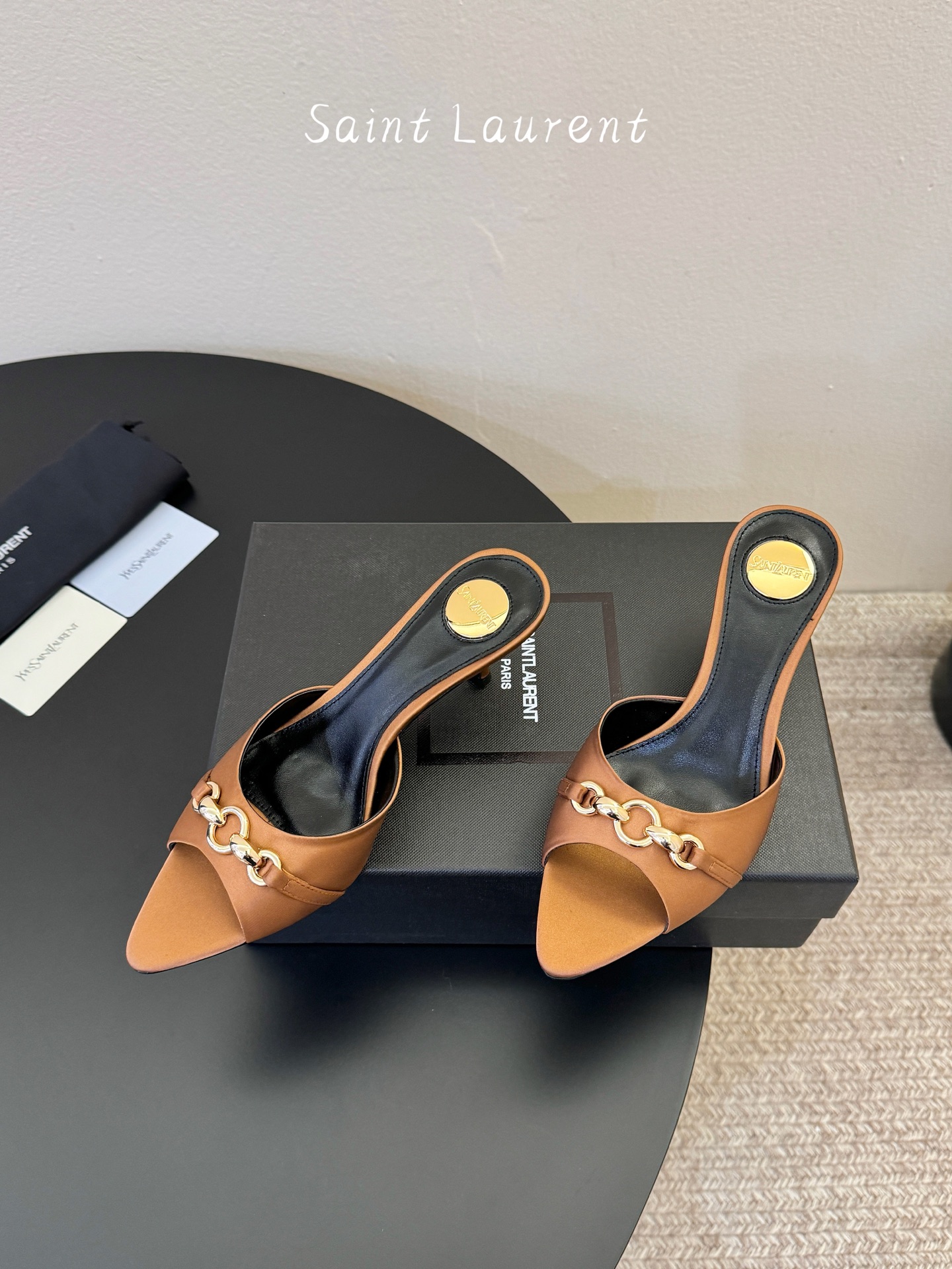 圣罗兰Saint Lauren* ss新YSL Logo小跟鞋拖Ysl走秀款高跟鞋 各种小裙子搭配起来 