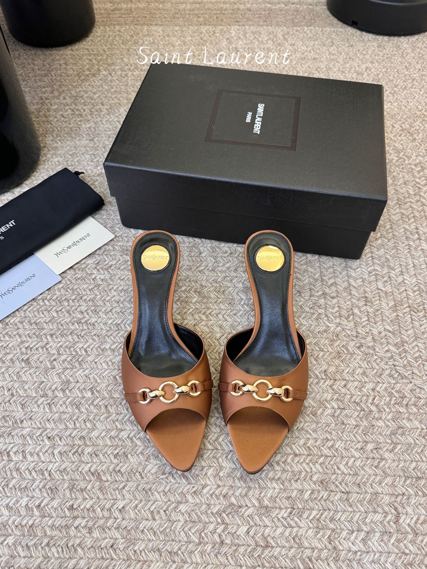 圣罗兰Saint Lauren* ss新YSL Logo小跟鞋拖Ysl走秀款高跟鞋 各种小裙子搭配起来 