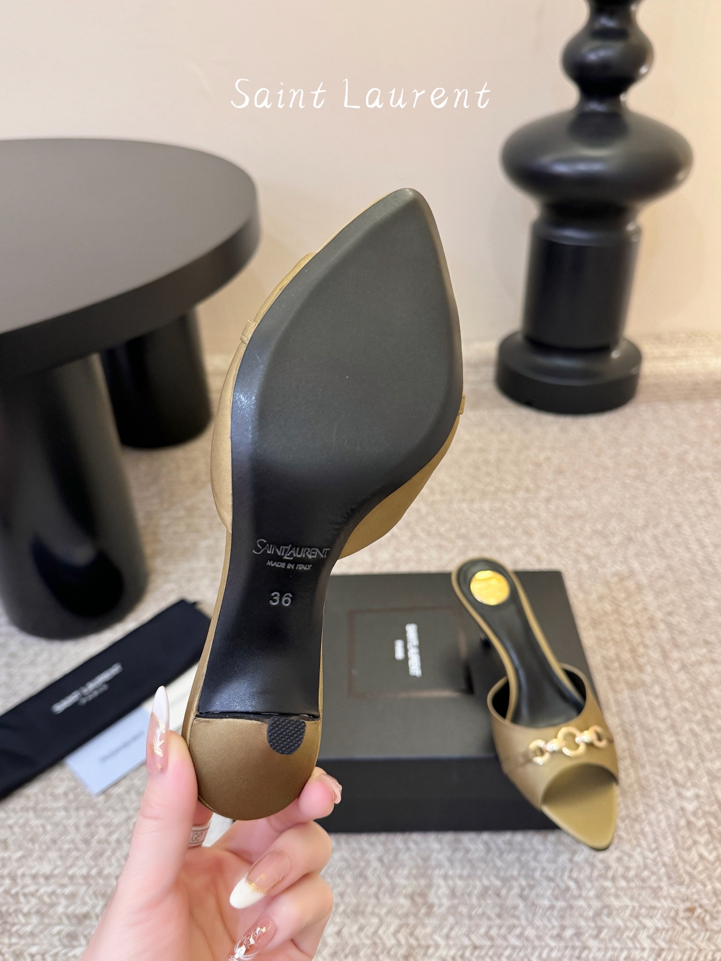圣罗兰Saint Lauren* ss新YSL Logo小跟鞋拖Ysl走秀款高跟鞋 各种小裙子搭配起来 