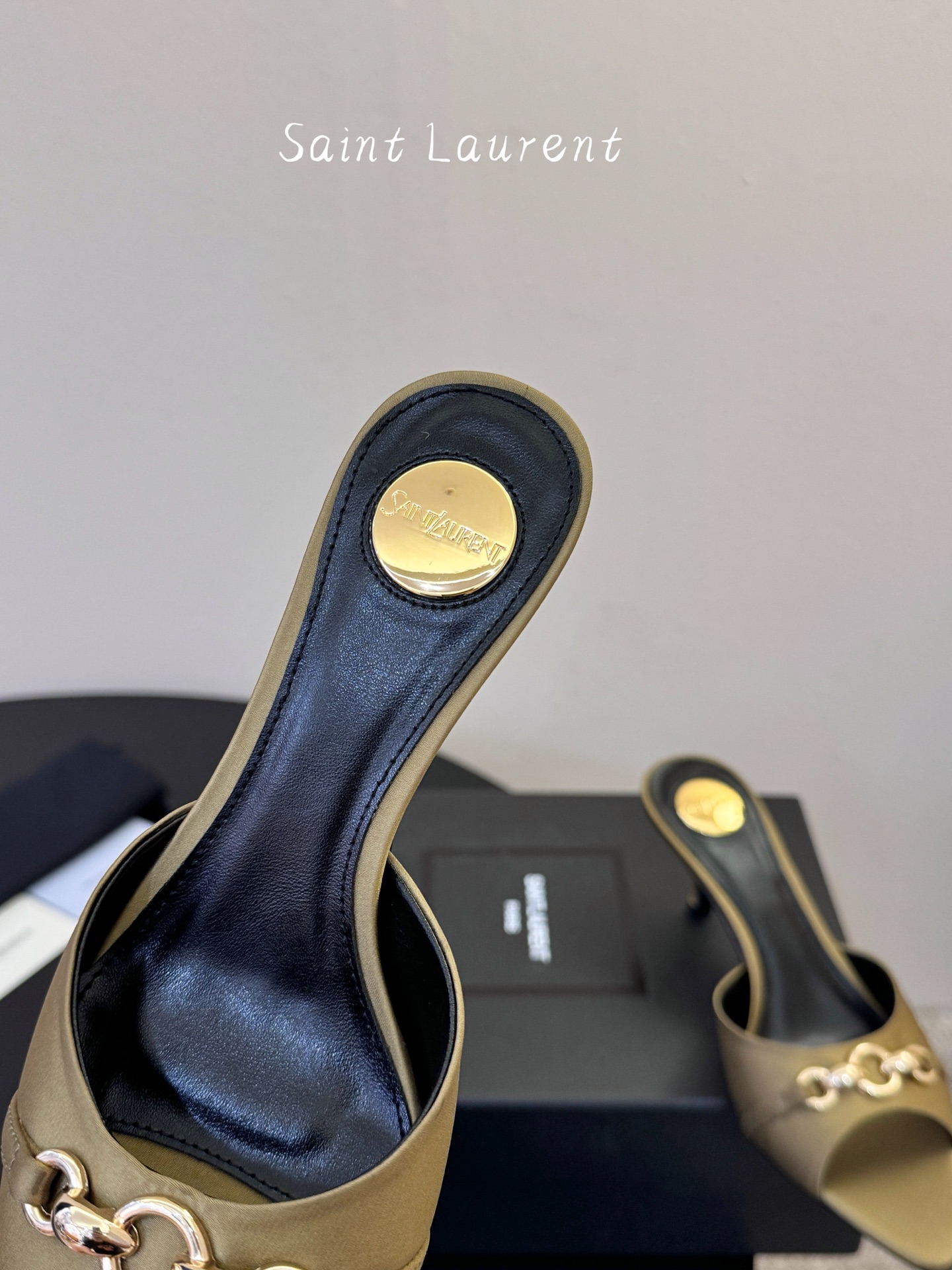 圣罗兰Saint Lauren* ss新YSL Logo小跟鞋拖Ysl走秀款高跟鞋 各种小裙子搭配起来 