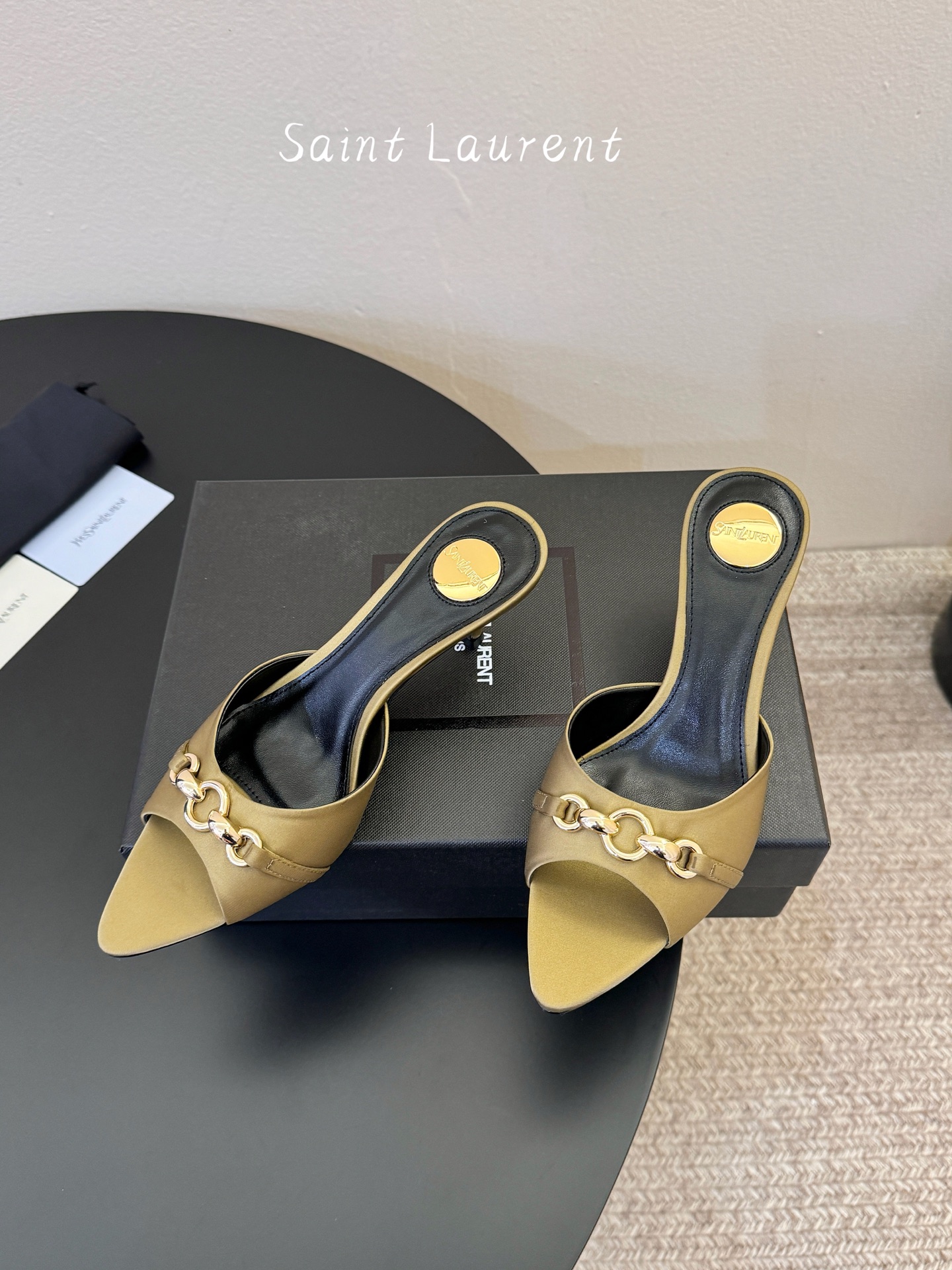 圣罗兰Saint Lauren* ss新YSL Logo小跟鞋拖Ysl走秀款高跟鞋 各种小裙子搭配起来 