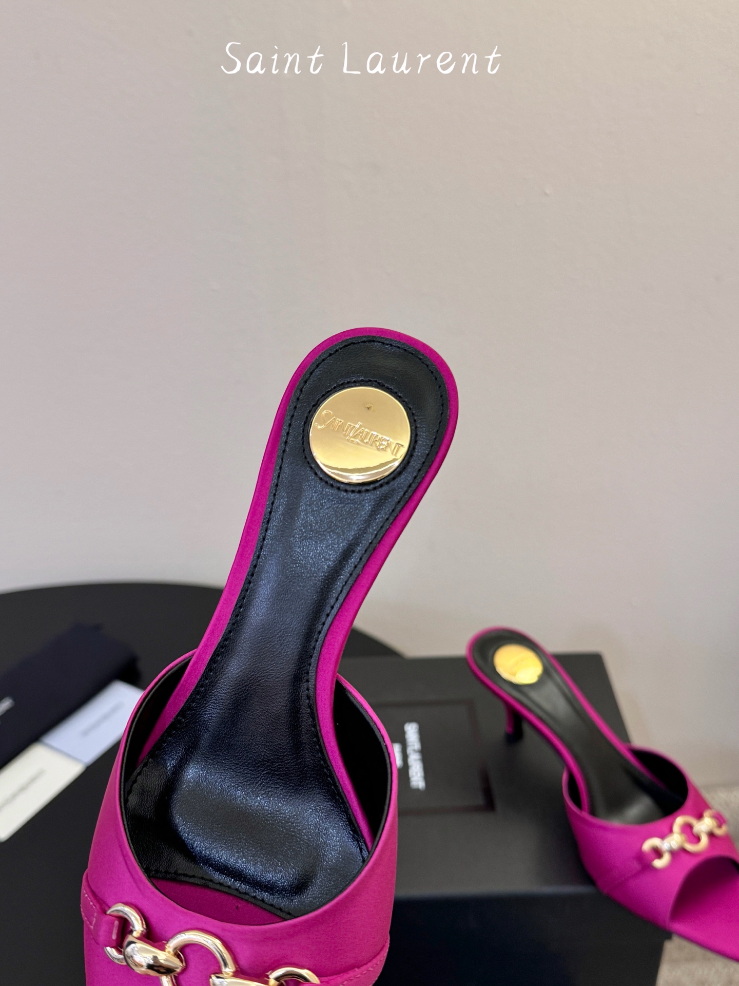 圣罗兰Saint Lauren* ss新YSL Logo小跟鞋拖Ysl走秀款高跟鞋 各种小裙子搭配起来 