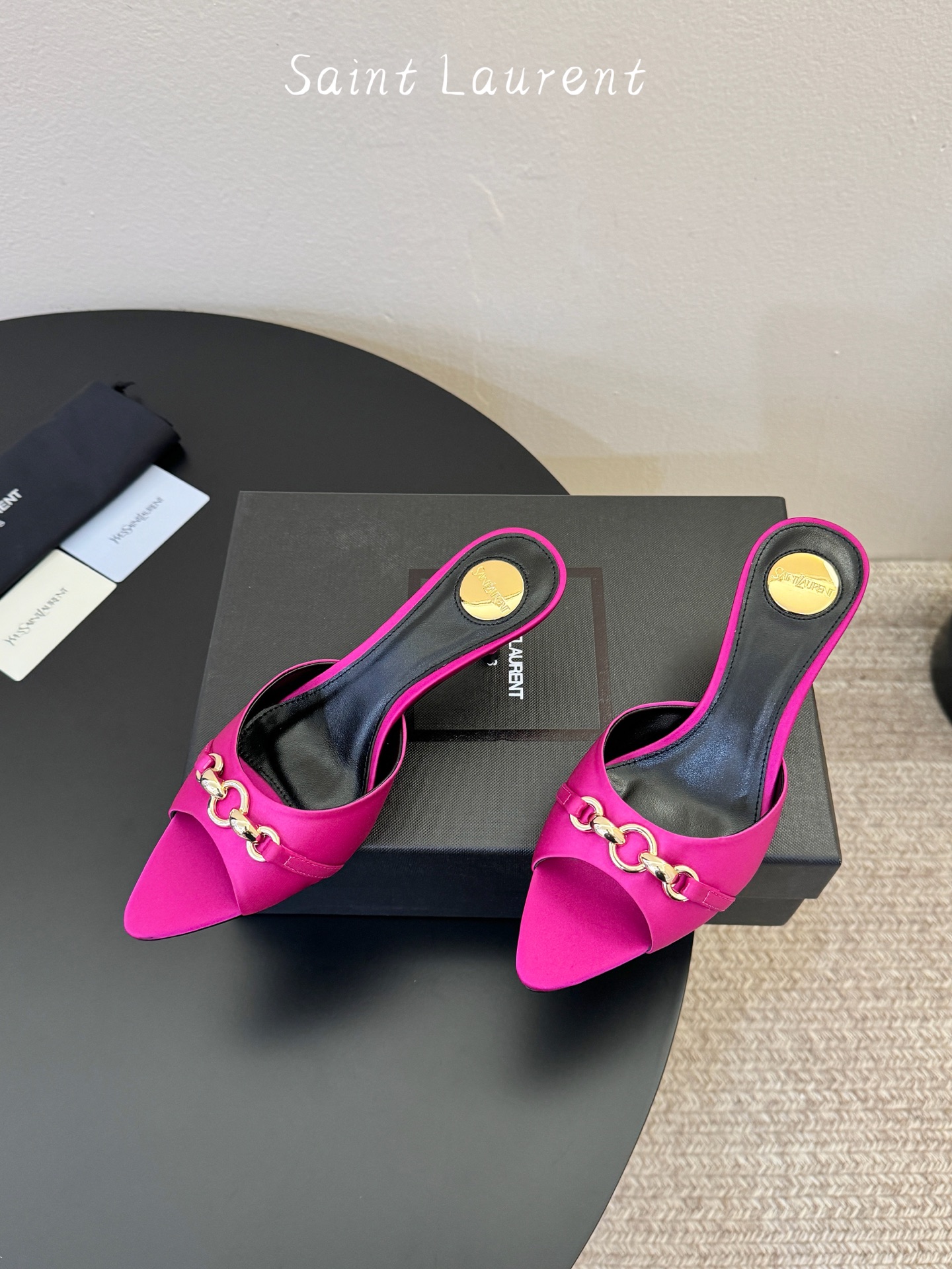 圣罗兰Saint Lauren* ss新YSL Logo小跟鞋拖Ysl走秀款高跟鞋 各种小裙子搭配起来 