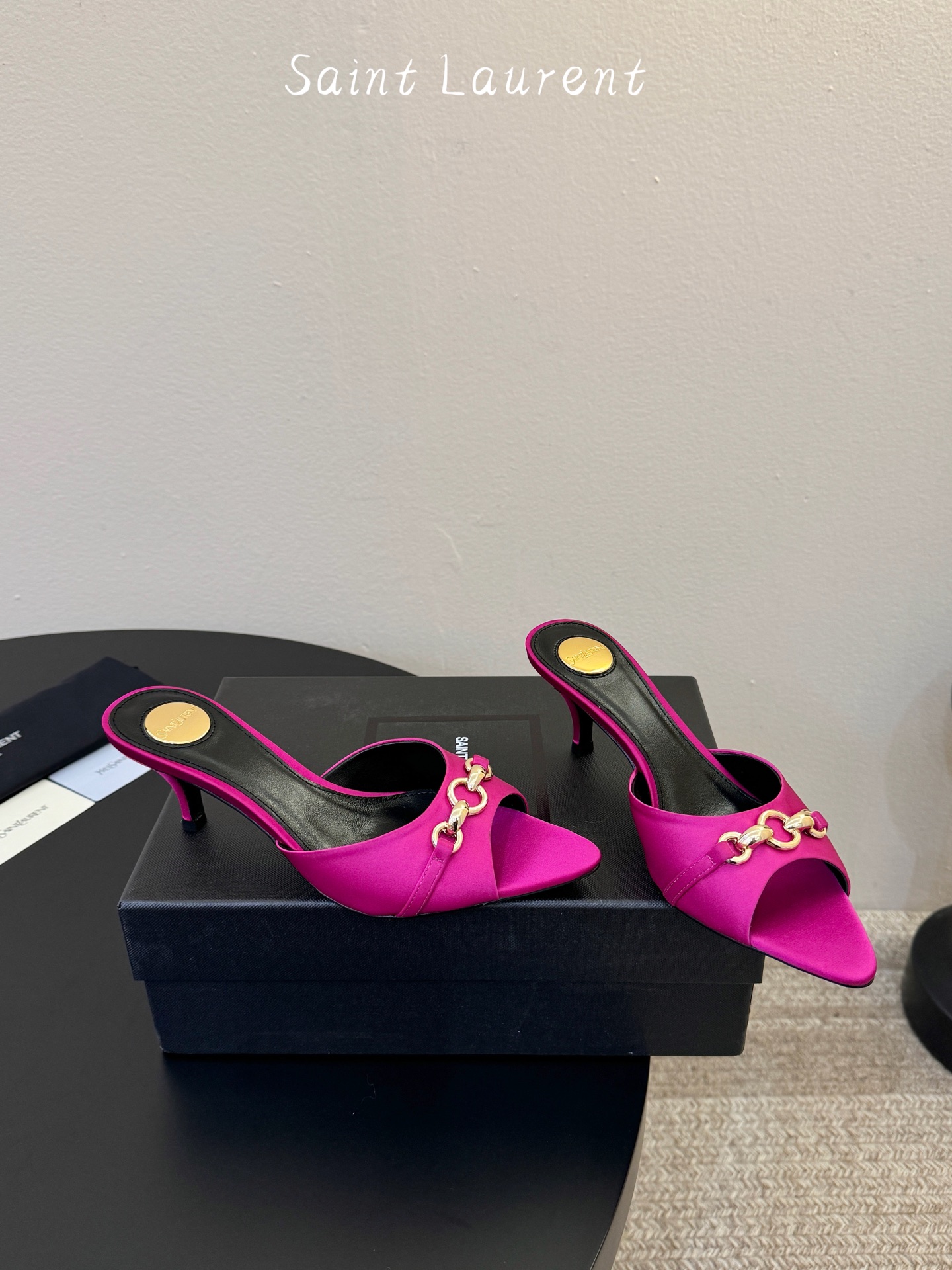 圣罗兰Saint Lauren* ss新YSL Logo小跟鞋拖Ysl走秀款高跟鞋 各种小裙子搭配起来 