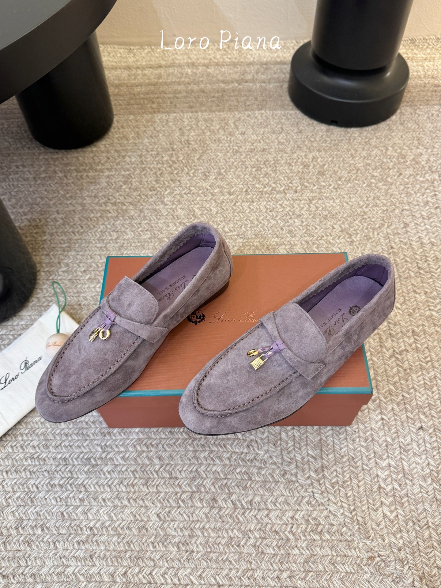 Loropiana经典情侣款高丝光牛皮乐福皮鞋🔥🔥🔥🔥🔥男士+10LP一直是以好穿舒适为主的设计风格 这