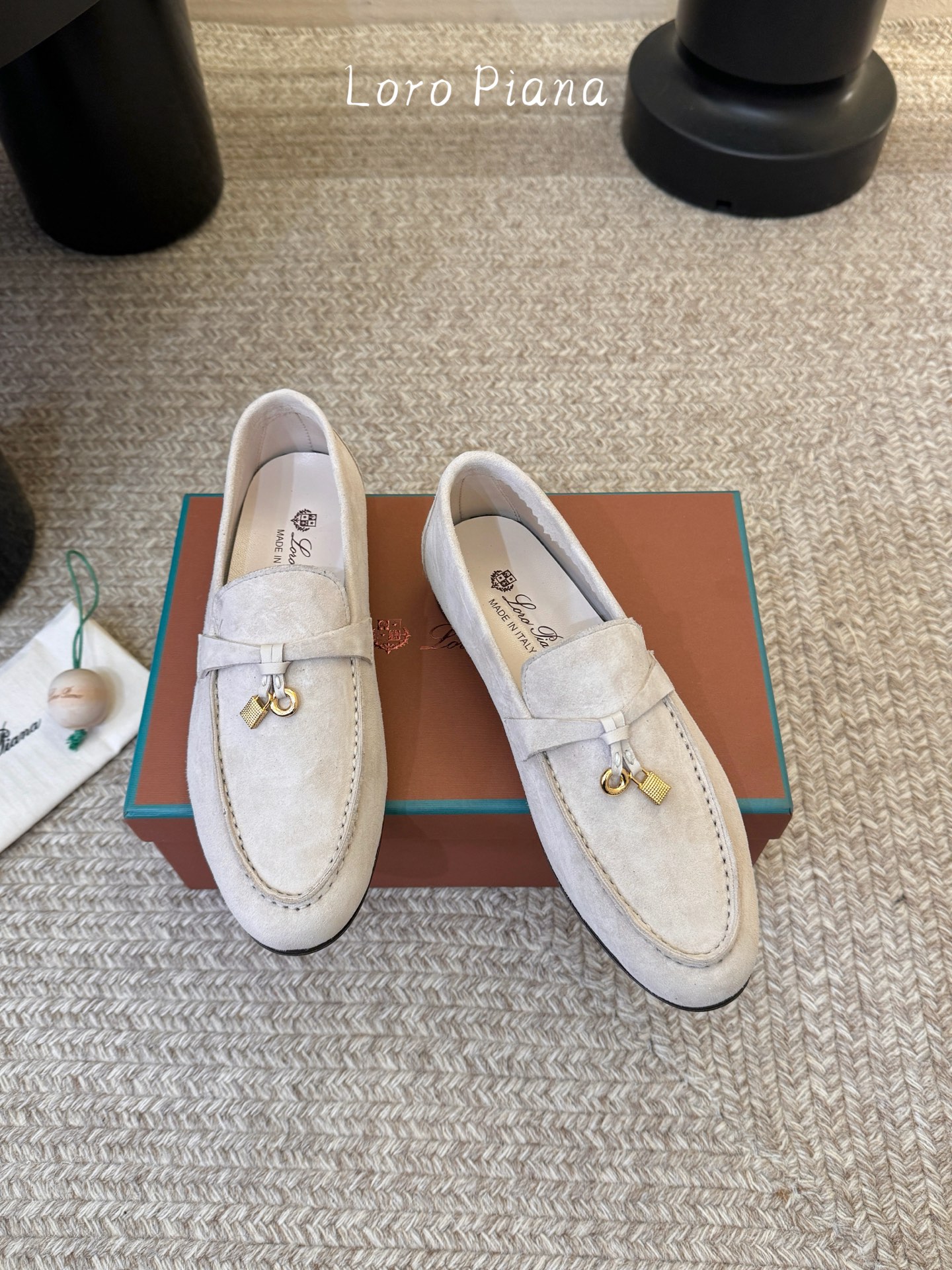 Loropiana经典情侣款高丝光牛皮乐福皮鞋🔥🔥🔥🔥🔥男士+10LP一直是以好穿舒适为主的设计风格 这