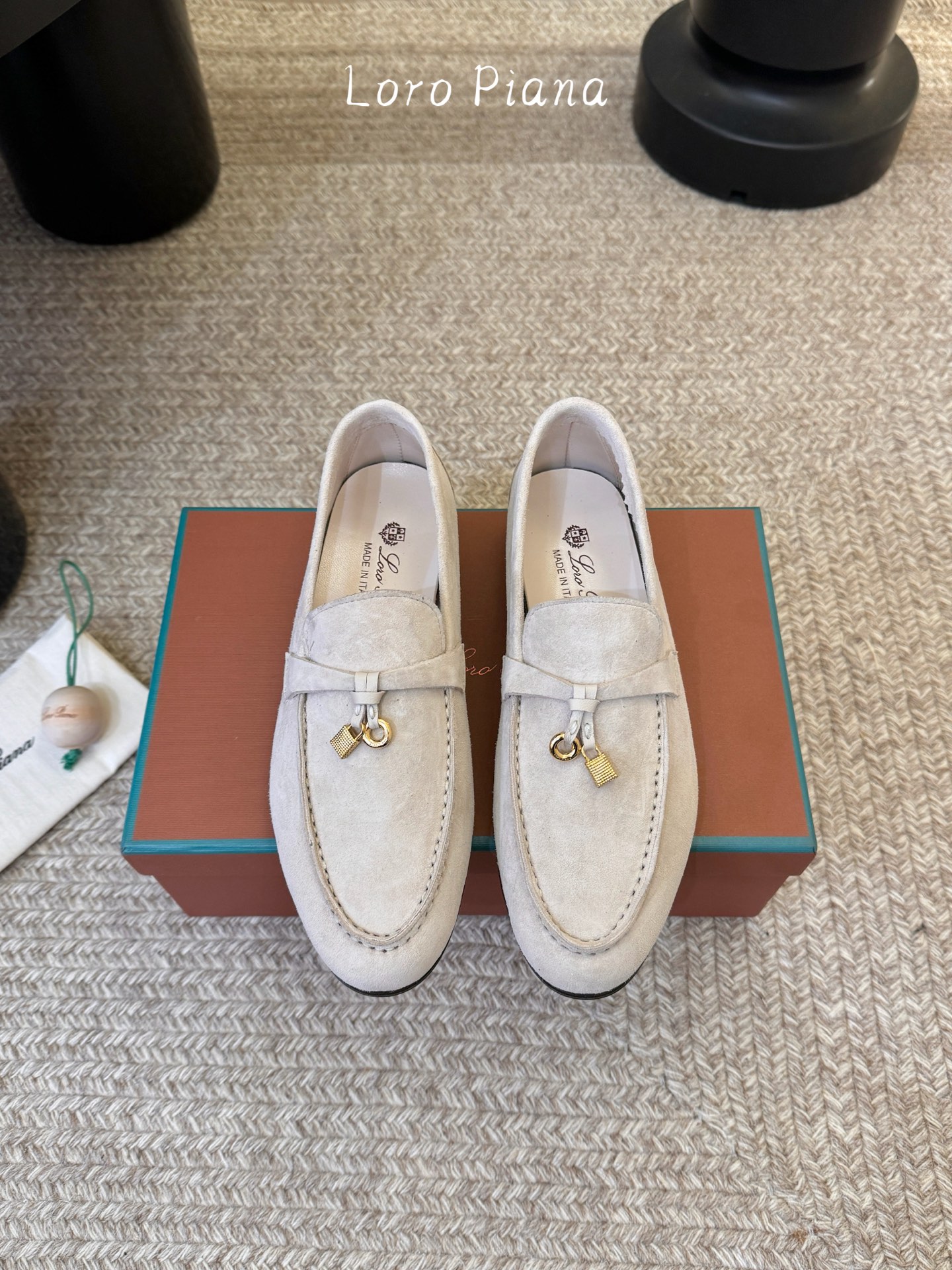 Loropiana经典情侣款高丝光牛皮乐福皮鞋🔥🔥🔥🔥🔥男士+10LP一直是以好穿舒适为主的设计风格 这