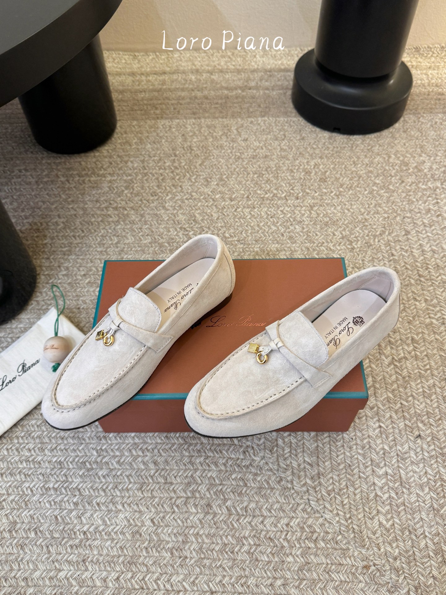 Loropiana经典情侣款高丝光牛皮乐福皮鞋🔥🔥🔥🔥🔥男士+10LP一直是以好穿舒适为主的设计风格 这