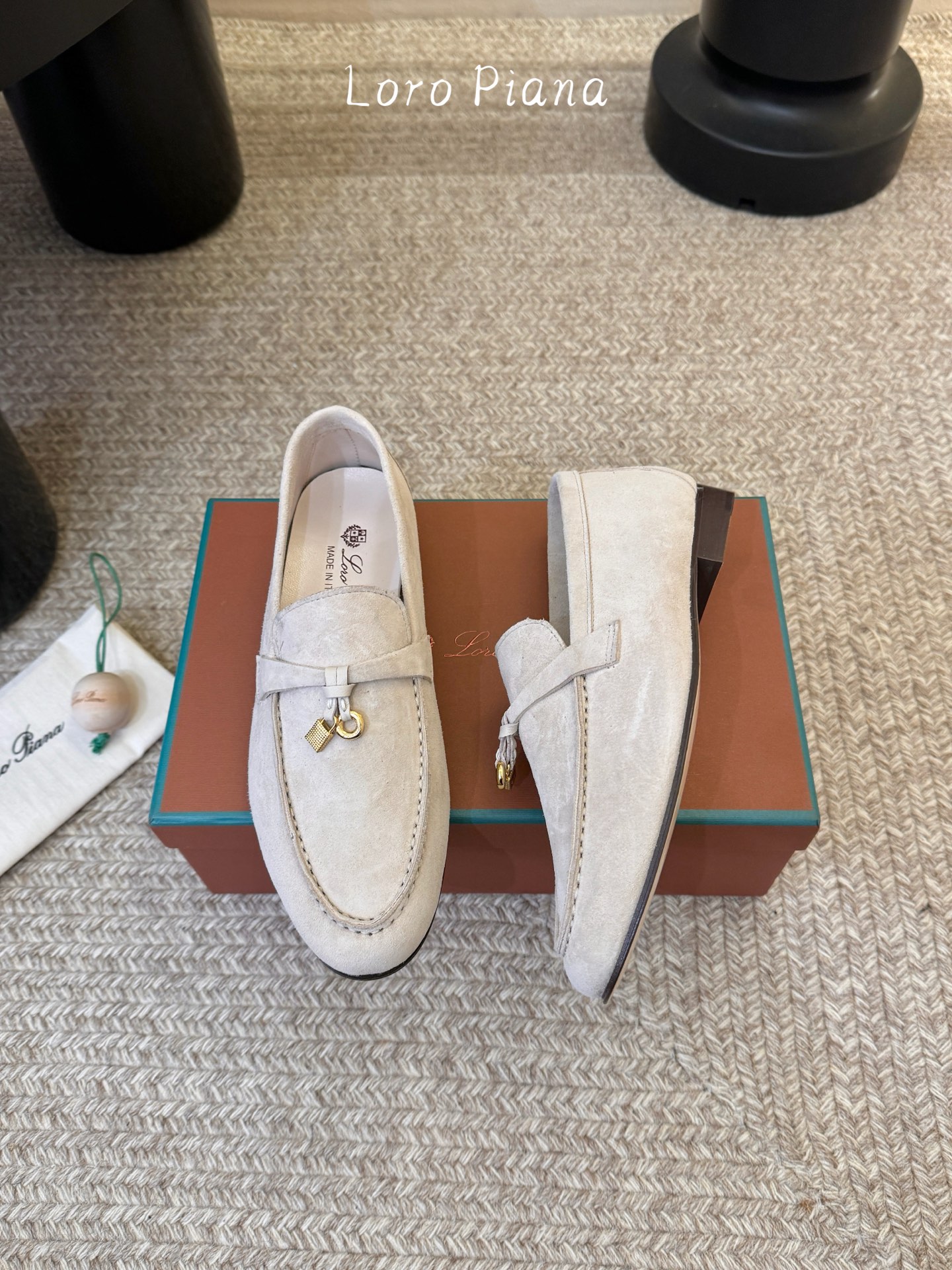 Loropiana经典情侣款高丝光牛皮乐福皮鞋🔥🔥🔥🔥🔥男士+10LP一直是以好穿舒适为主的设计风格 这