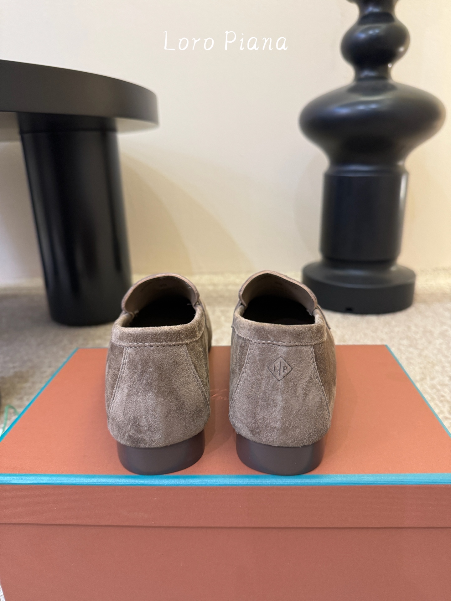 Loropiana经典情侣款高丝光牛皮乐福皮鞋🔥🔥🔥🔥🔥男士+10LP一直是以好穿舒适为主的设计风格 这