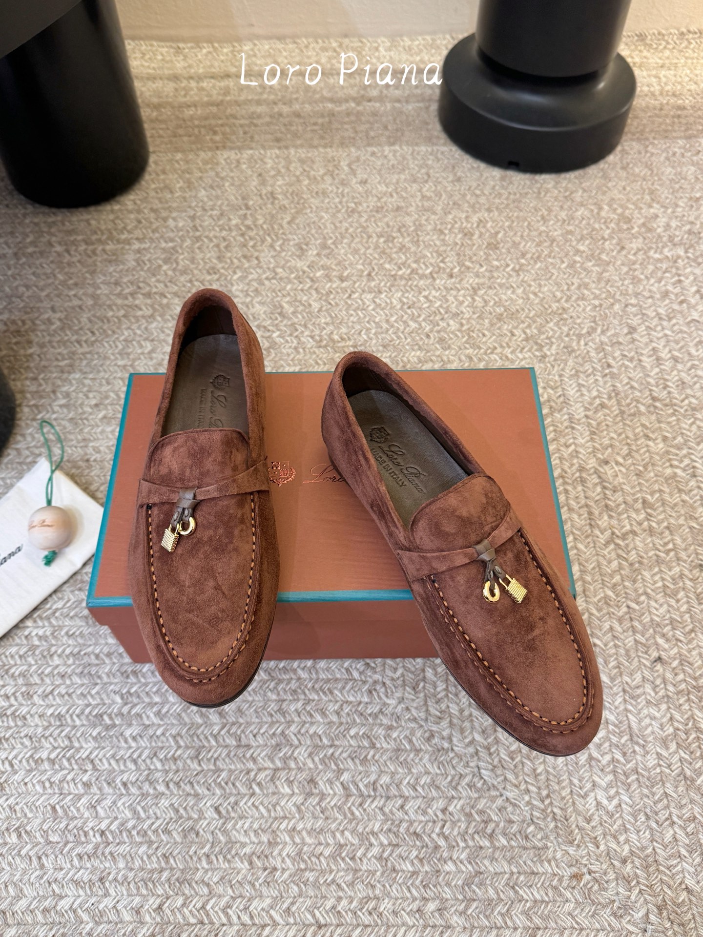 Loropiana经典情侣款高丝光牛皮乐福皮鞋🔥🔥🔥🔥🔥男士+10LP一直是以好穿舒适为主的设计风格 这