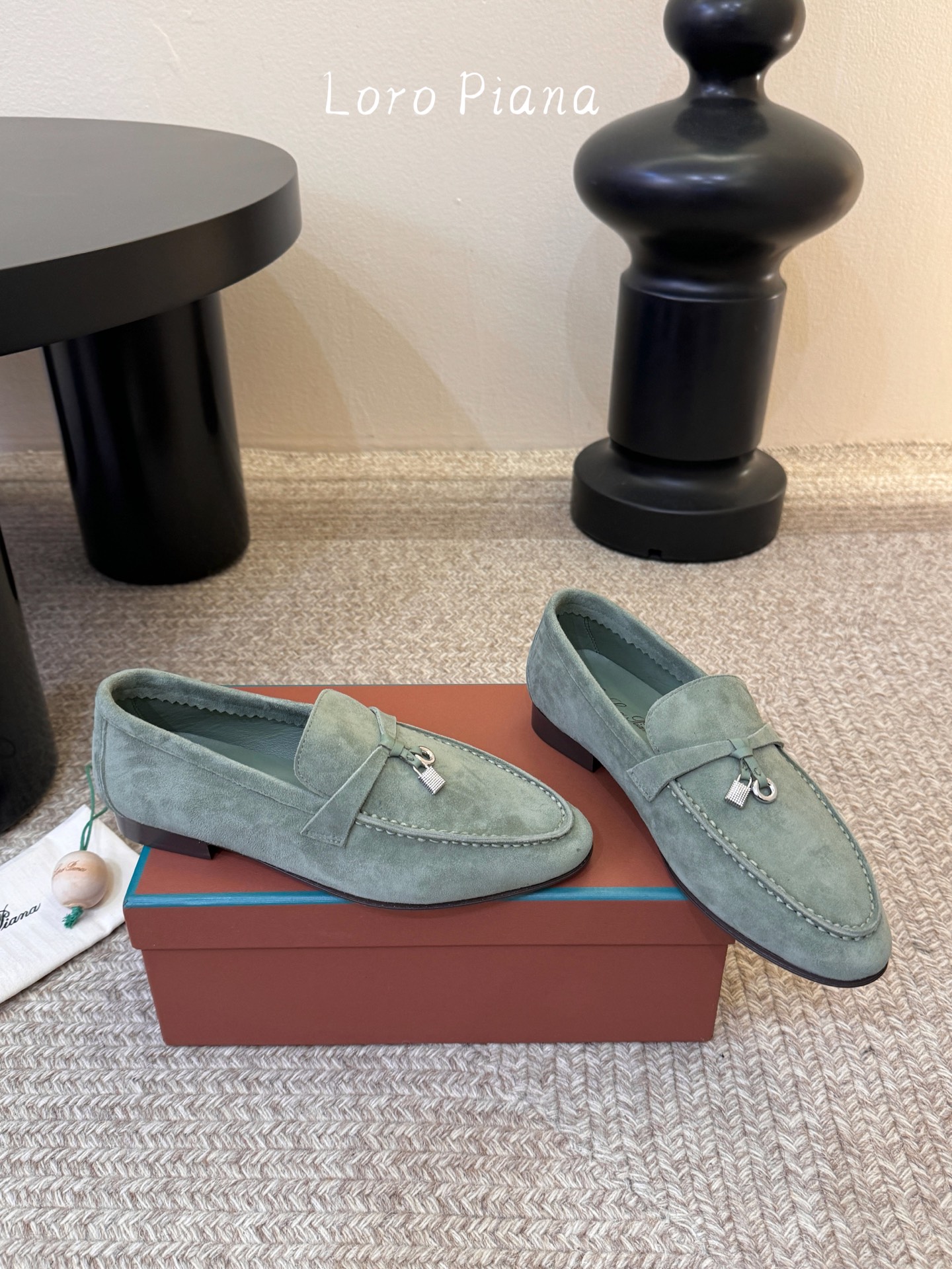 Loropiana经典情侣款高丝光牛皮乐福皮鞋🔥🔥🔥🔥🔥男士+10LP一直是以好穿舒适为主的设计风格 这