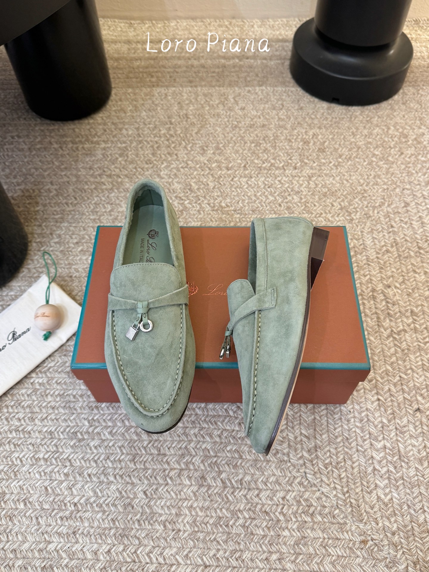 Loropiana经典情侣款高丝光牛皮乐福皮鞋🔥🔥🔥🔥🔥男士+10LP一直是以好穿舒适为主的设计风格 这