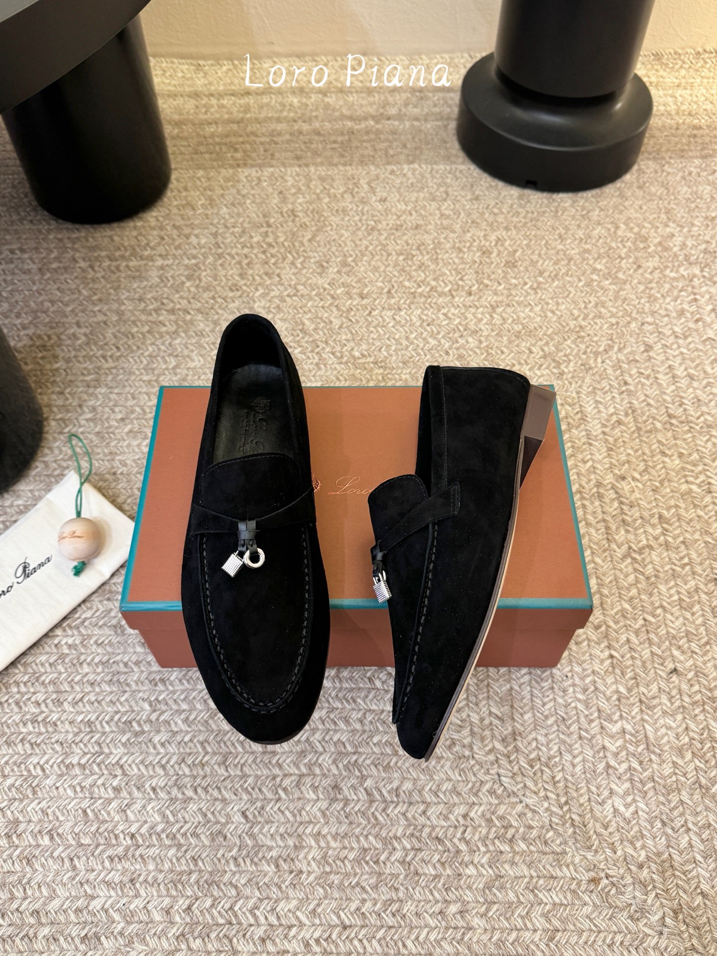 Loropiana经典情侣款高丝光牛皮乐福皮鞋🔥🔥🔥🔥🔥男士+10LP一直是以好穿舒适为主的设计风格 这