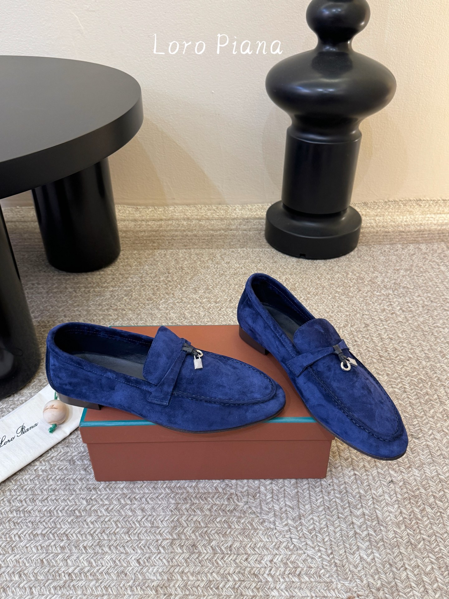 Loropiana经典情侣款高丝光牛皮乐福皮鞋🔥🔥🔥🔥🔥男士+10LP一直是以好穿舒适为主的设计风格 这