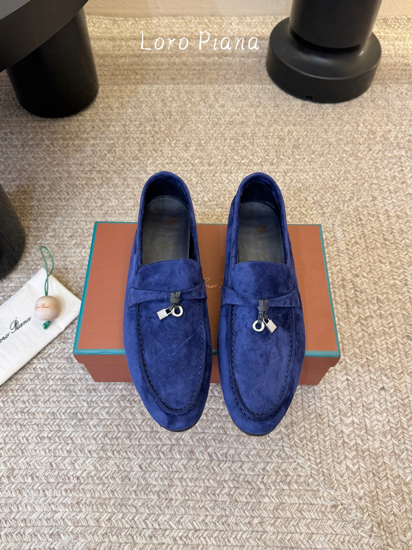Loropiana经典情侣款高丝光牛皮乐福皮鞋🔥🔥🔥🔥🔥男士+10LP一直是以好穿舒适为主的设计风格 这