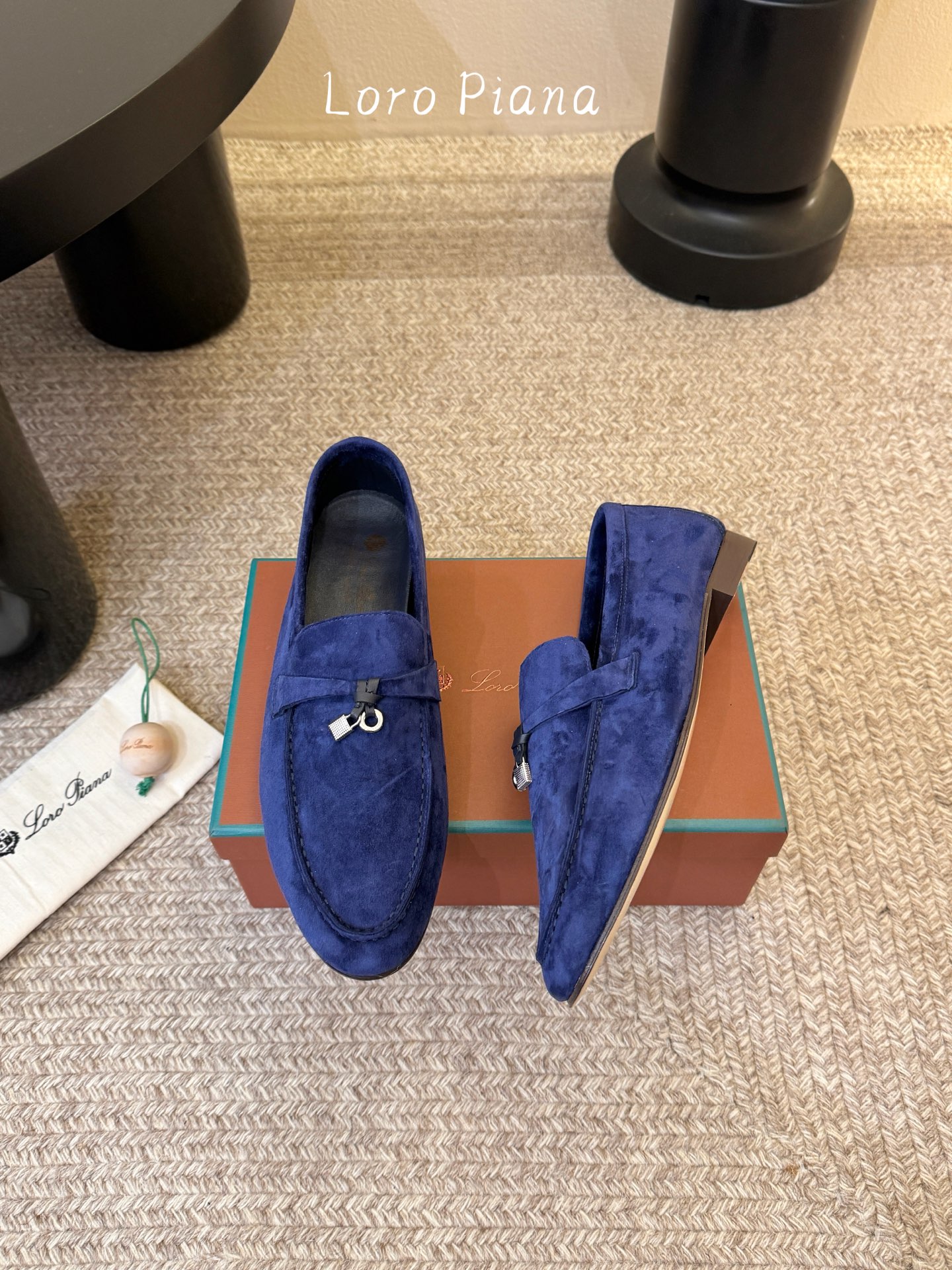 Loropiana经典情侣款高丝光牛皮乐福皮鞋🔥🔥🔥🔥🔥男士+10LP一直是以好穿舒适为主的设计风格 这