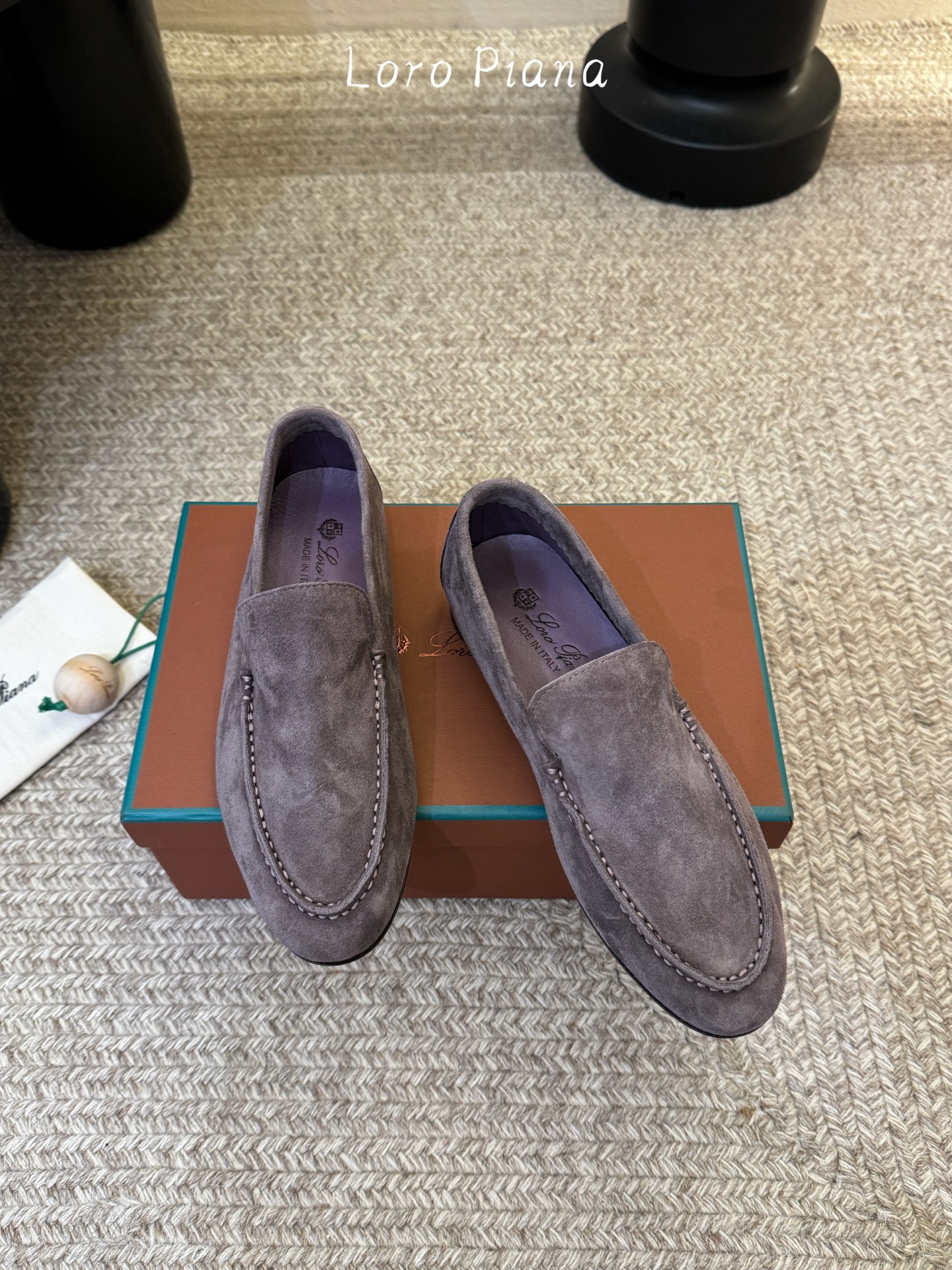 Loropiana经典情侣款高丝光牛皮乐福皮鞋🔥🔥🔥🔥🔥 男士+20LP一直是以好穿舒适为主的设计风格 