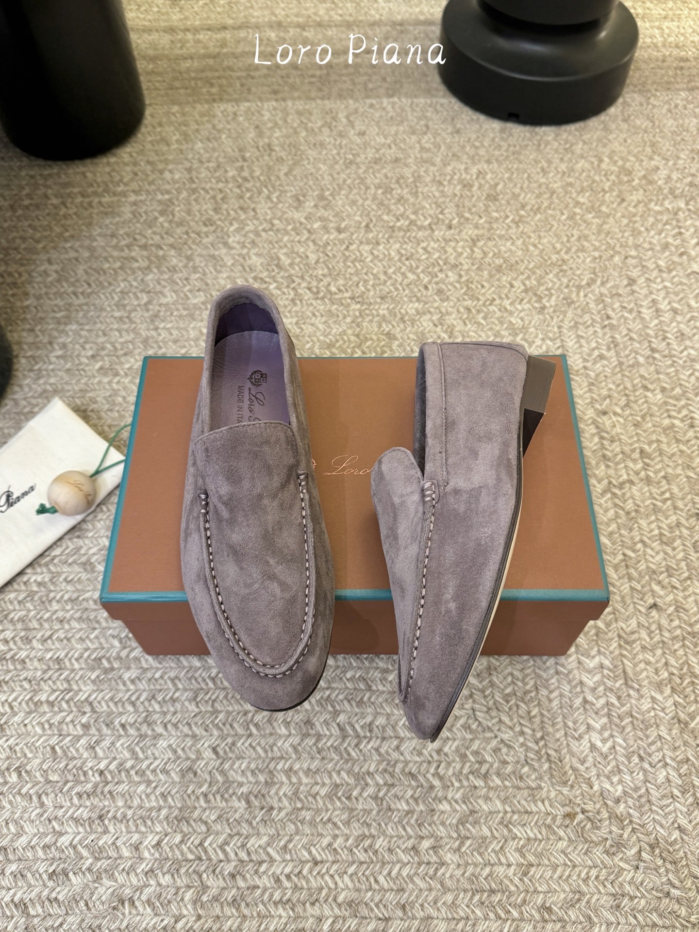 Loropiana经典情侣款高丝光牛皮乐福皮鞋🔥🔥🔥🔥🔥 男士+20LP一直是以好穿舒适为主的设计风格 