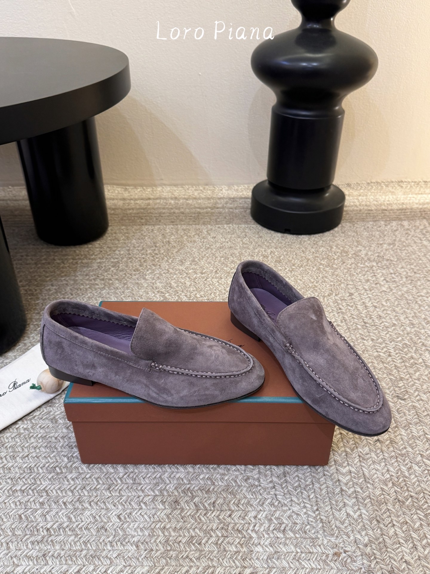 Loropiana经典情侣款高丝光牛皮乐福皮鞋🔥🔥🔥🔥🔥 男士+20LP一直是以好穿舒适为主的设计风格 