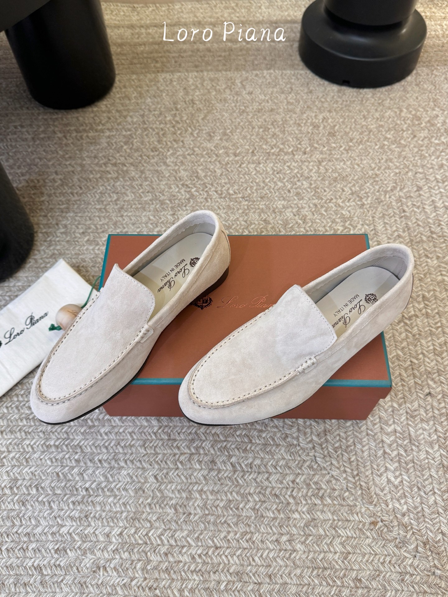 Loropiana经典情侣款高丝光牛皮乐福皮鞋🔥🔥🔥🔥🔥 男士+20LP一直是以好穿舒适为主的设计风格 