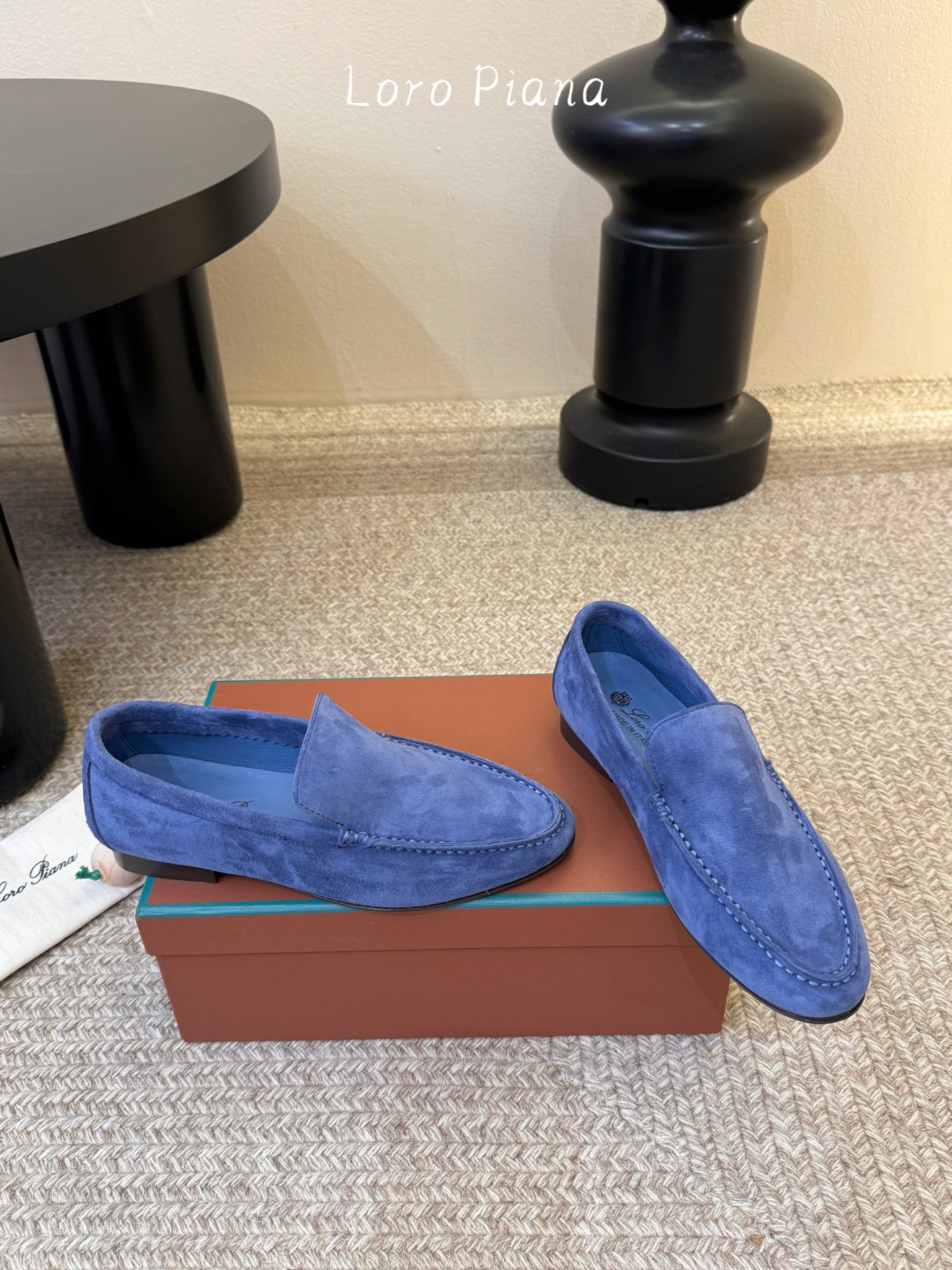 Loropiana经典情侣款高丝光牛皮乐福皮鞋🔥🔥🔥🔥🔥 男士+20LP一直是以好穿舒适为主的设计风格 