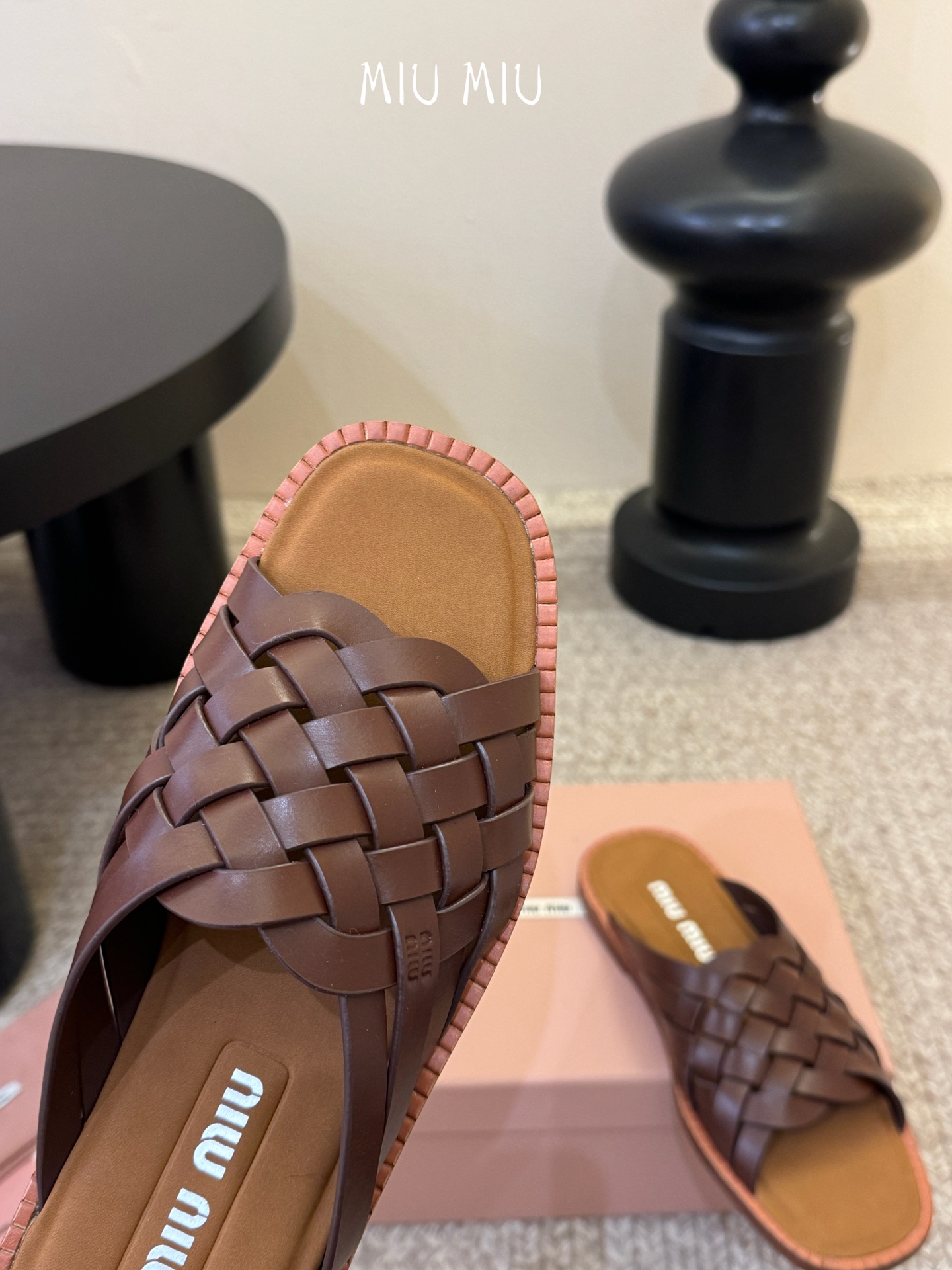 miumiu缪缪编织凉鞋沙滩拖鞋鞋面：编制牛皮内里：定制进口牛皮鞋底：原版真皮大底码数：35-39 （4