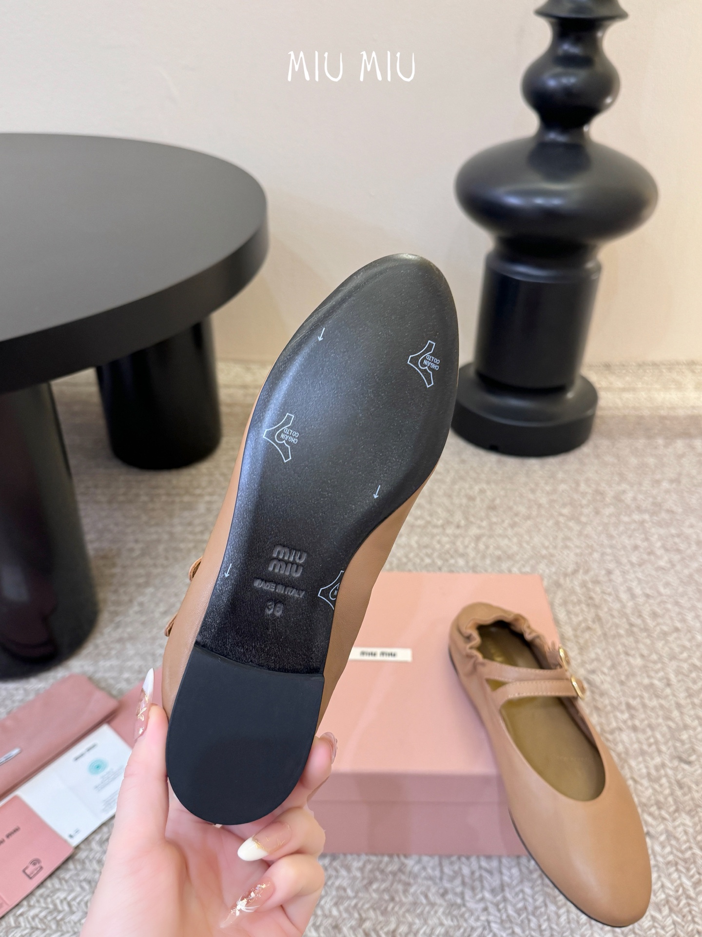 MiuMiu 缪缪 25ss早春新款 走秀新款一脚蹬懒人鞋玛丽珍芭蕾舞鞋官方春夏走秀新款，时髦百搭·即可