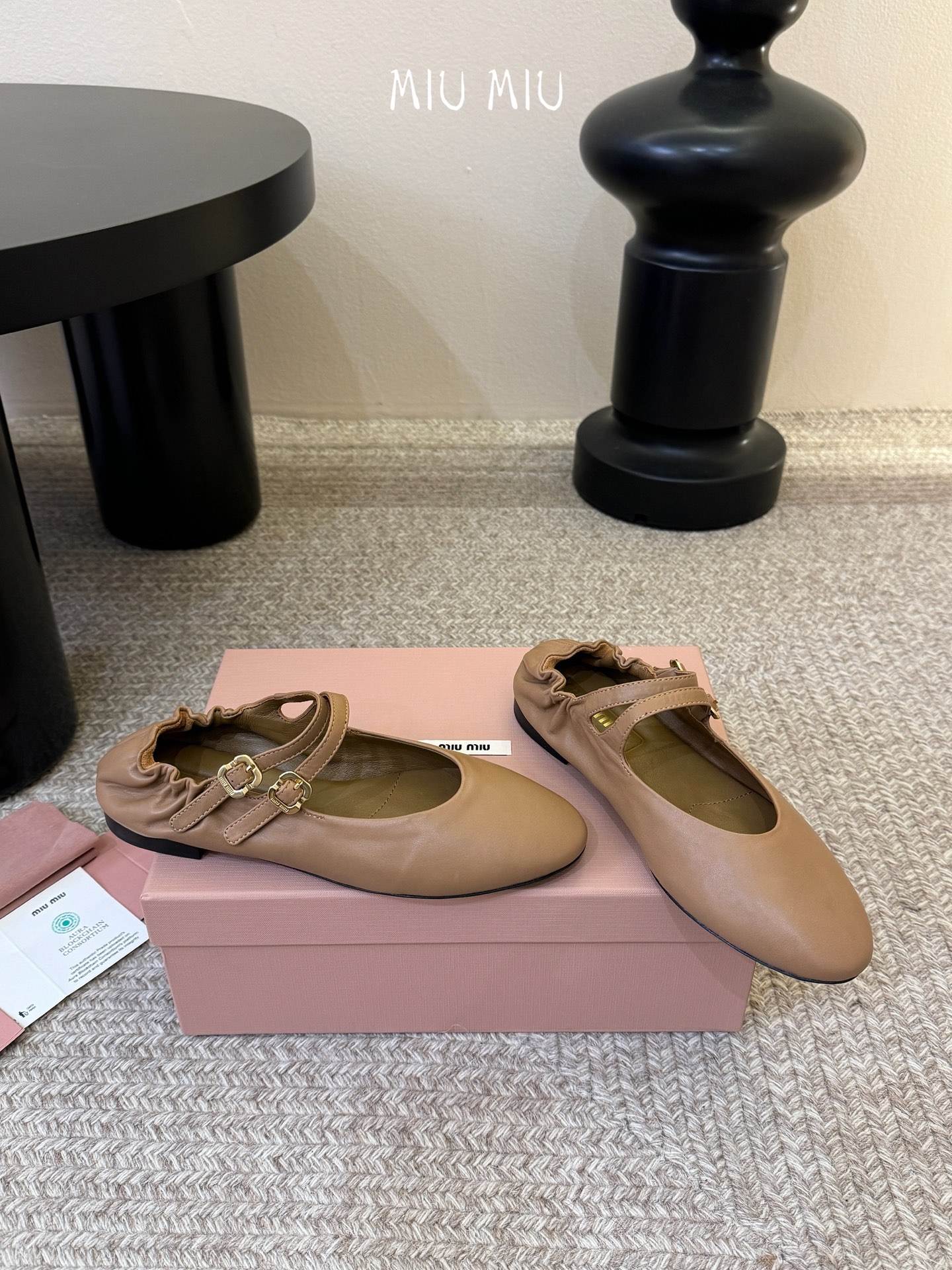 MiuMiu 缪缪 25ss早春新款 走秀新款一脚蹬懒人鞋玛丽珍芭蕾舞鞋官方春夏走秀新款，时髦百搭·即可