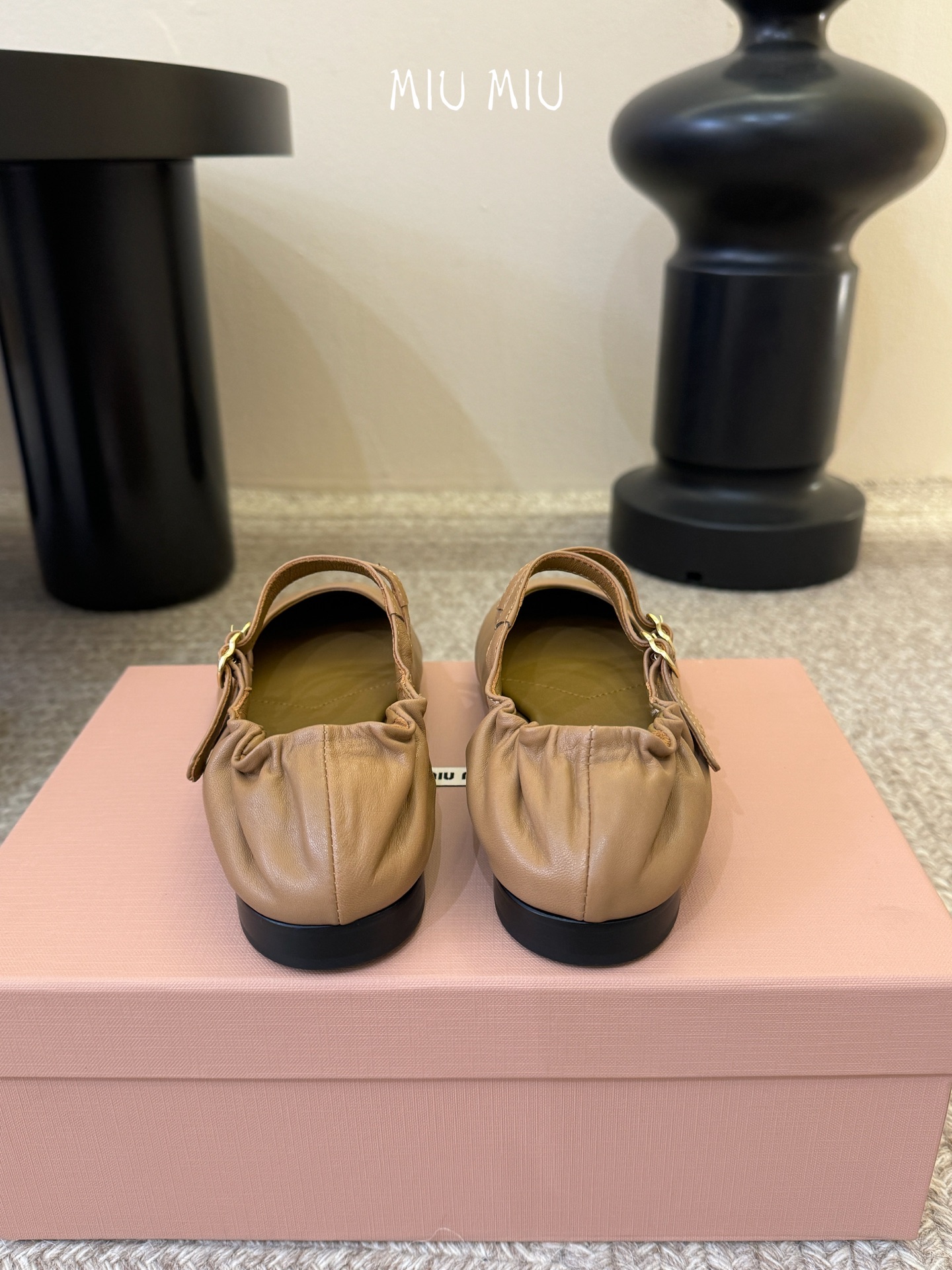 MiuMiu 缪缪 25ss早春新款 走秀新款一脚蹬懒人鞋玛丽珍芭蕾舞鞋官方春夏走秀新款，时髦百搭·即可
