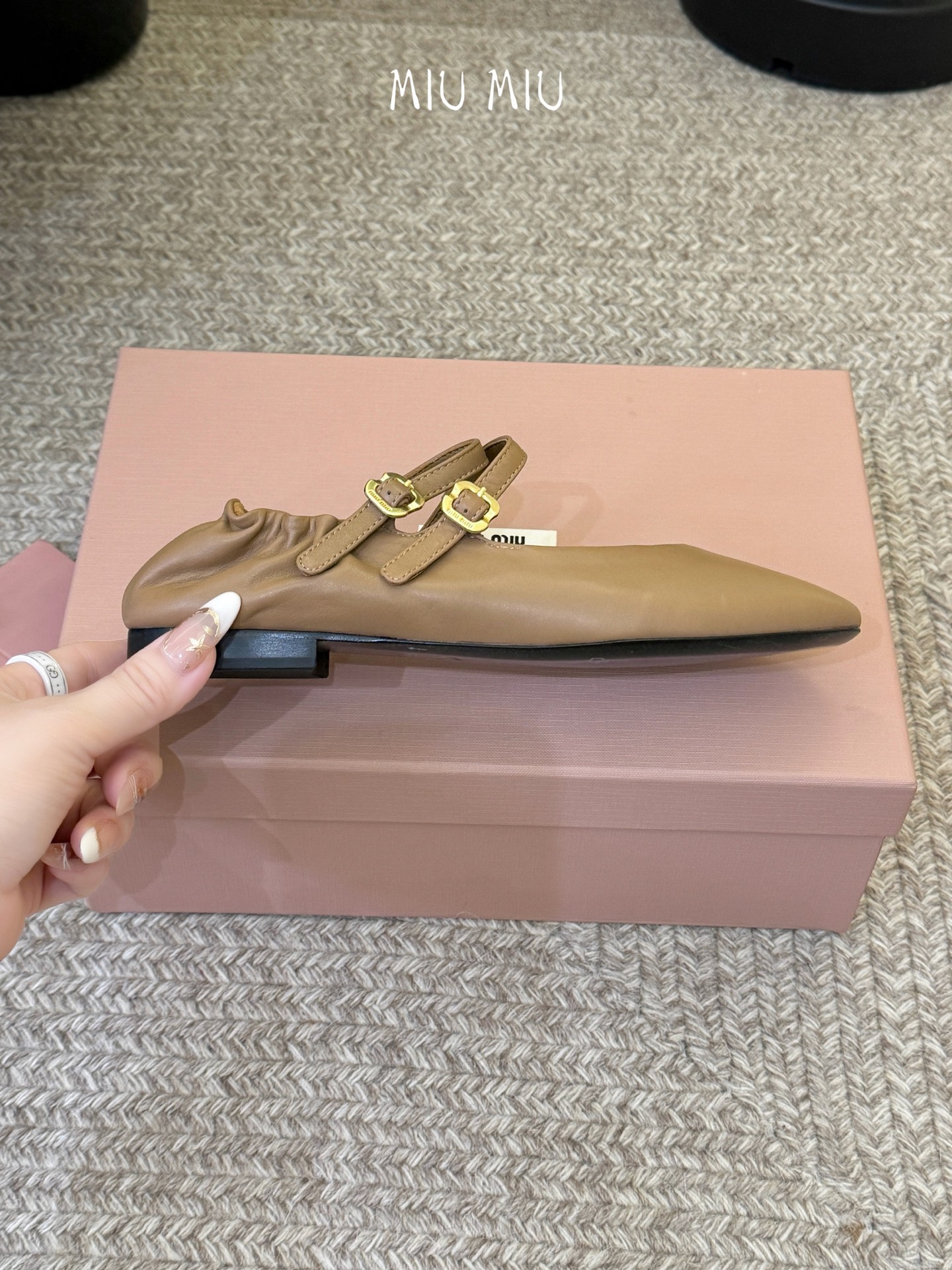 MiuMiu 缪缪 25ss早春新款 走秀新款一脚蹬懒人鞋玛丽珍芭蕾舞鞋官方春夏走秀新款，时髦百搭·即可