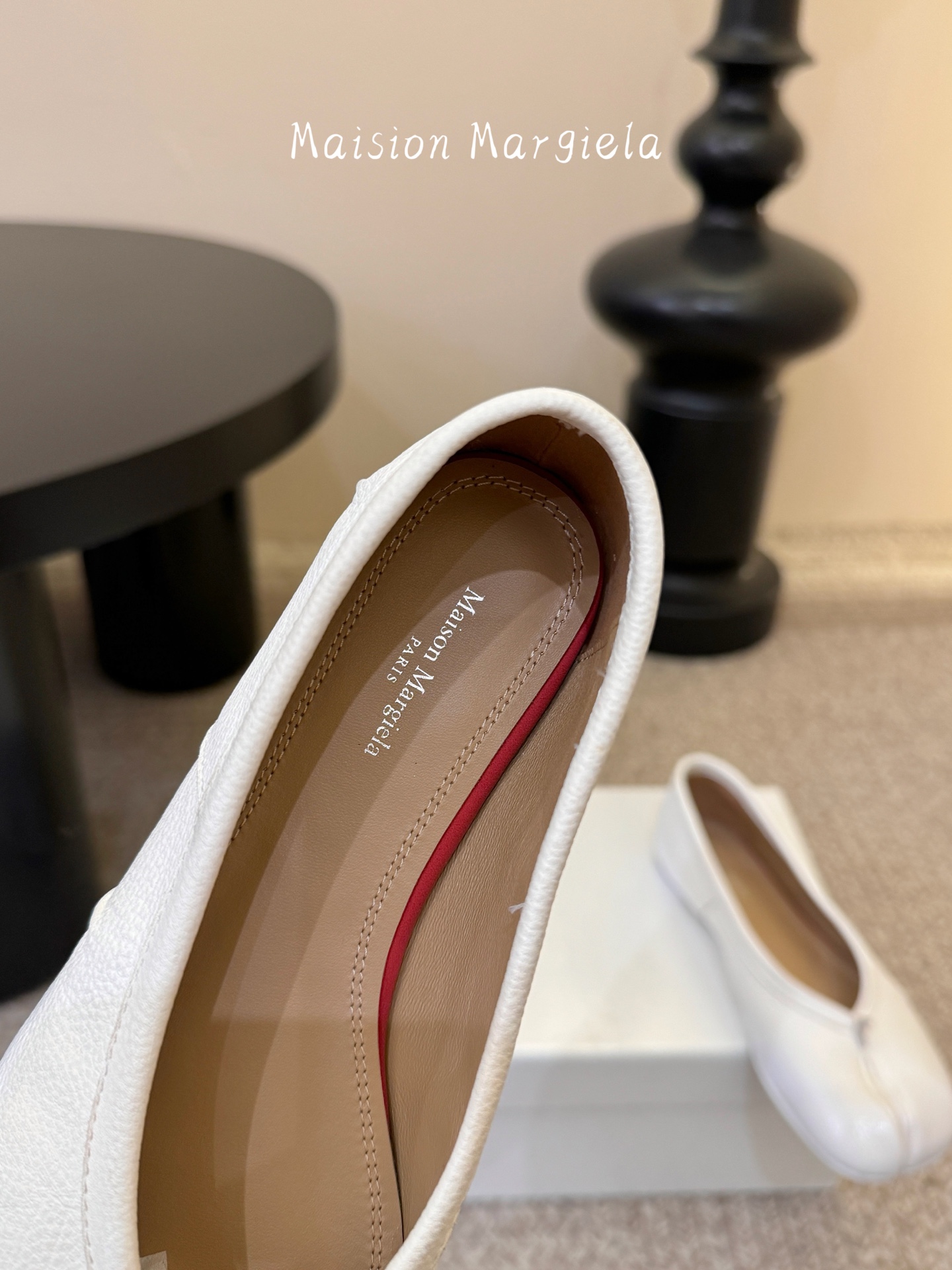 Maison Margiel*26ss早春新款分趾芭蕾鞋标志性分趾鞋型，打破传统鞋履设计，重塑足部美学，