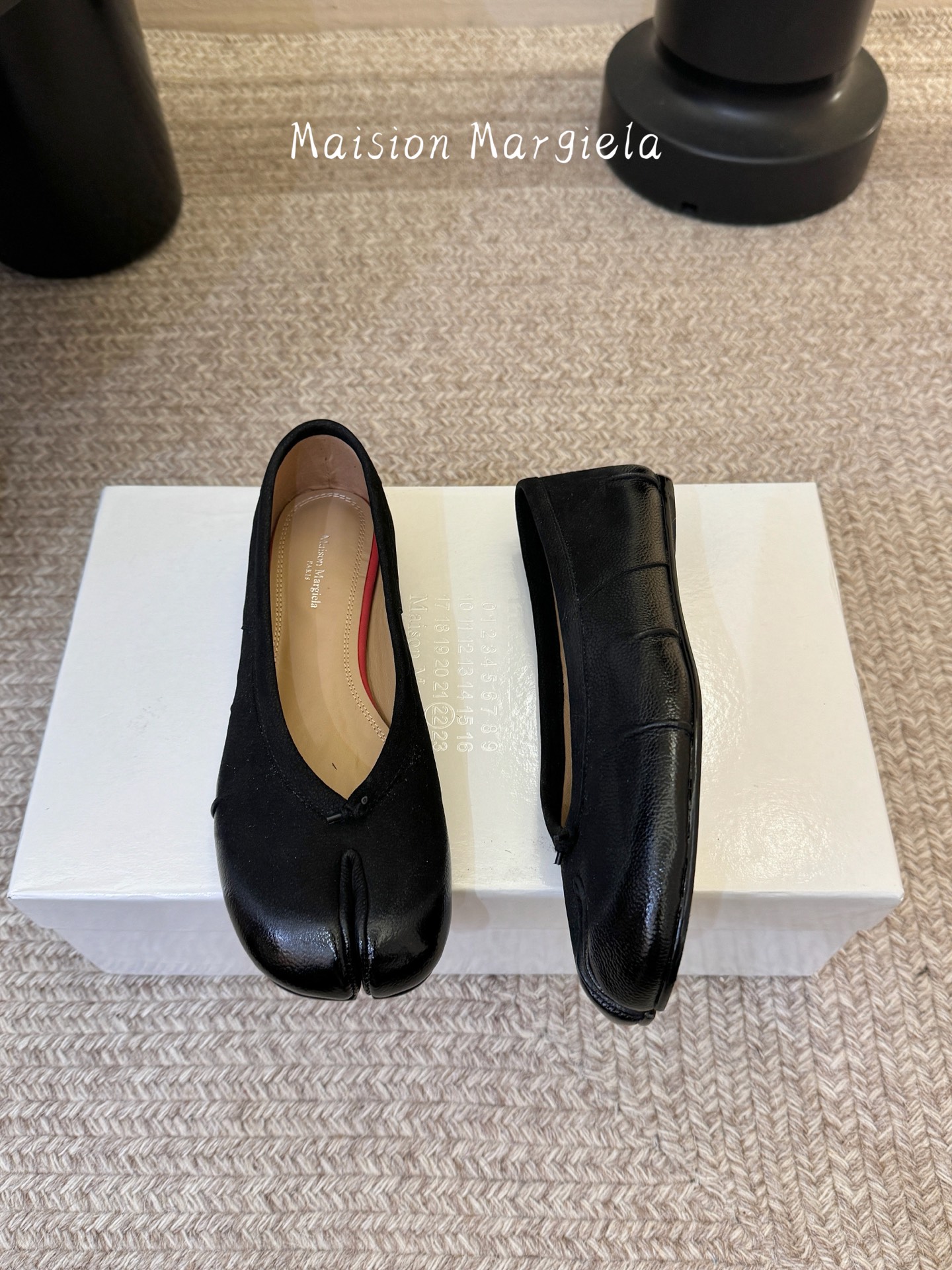 Maison Margiel*26ss早春新款分趾芭蕾鞋标志性分趾鞋型，打破传统鞋履设计，重塑足部美学，