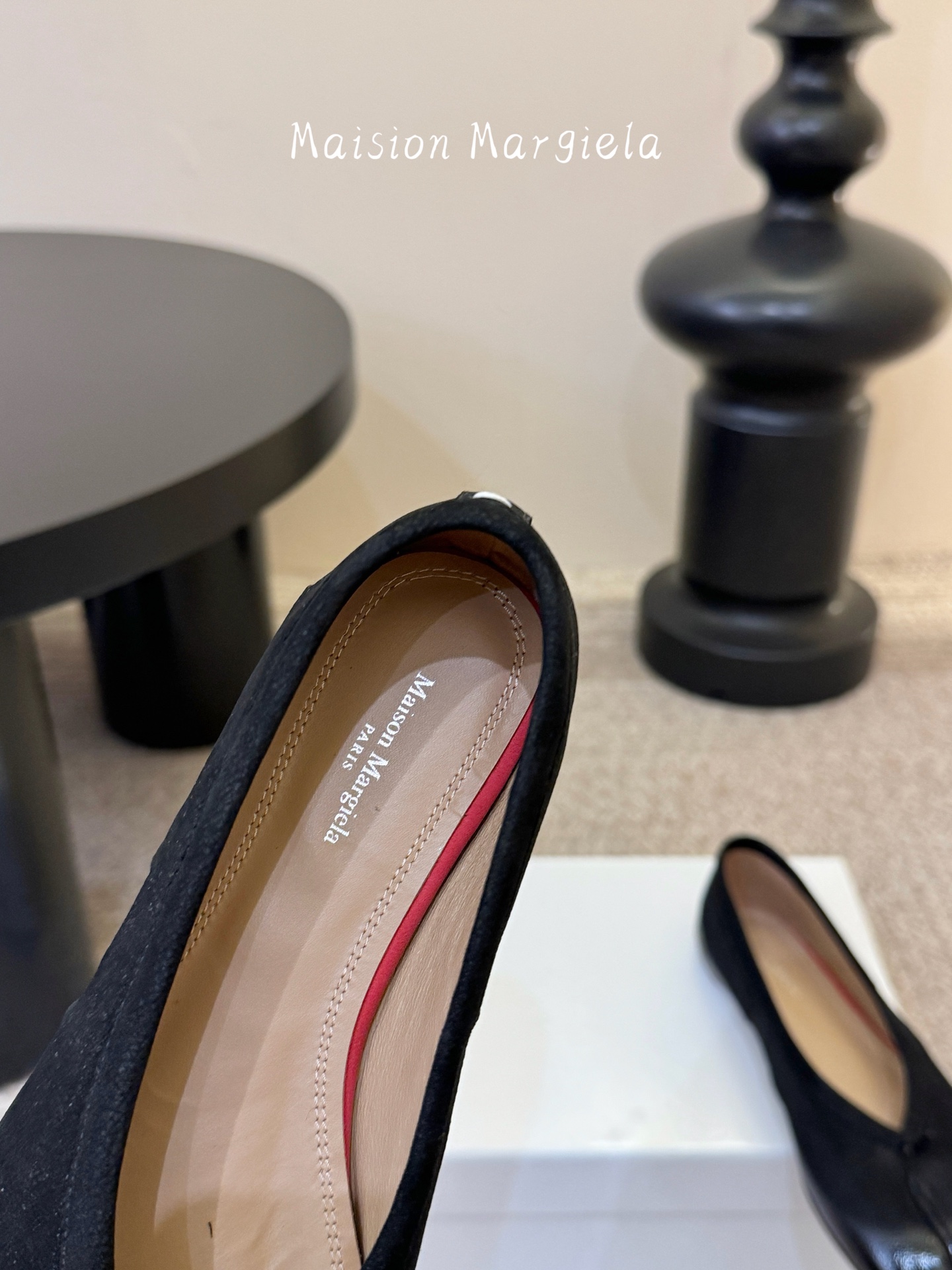 Maison Margiel*26ss早春新款分趾芭蕾鞋标志性分趾鞋型，打破传统鞋履设计，重塑足部美学，