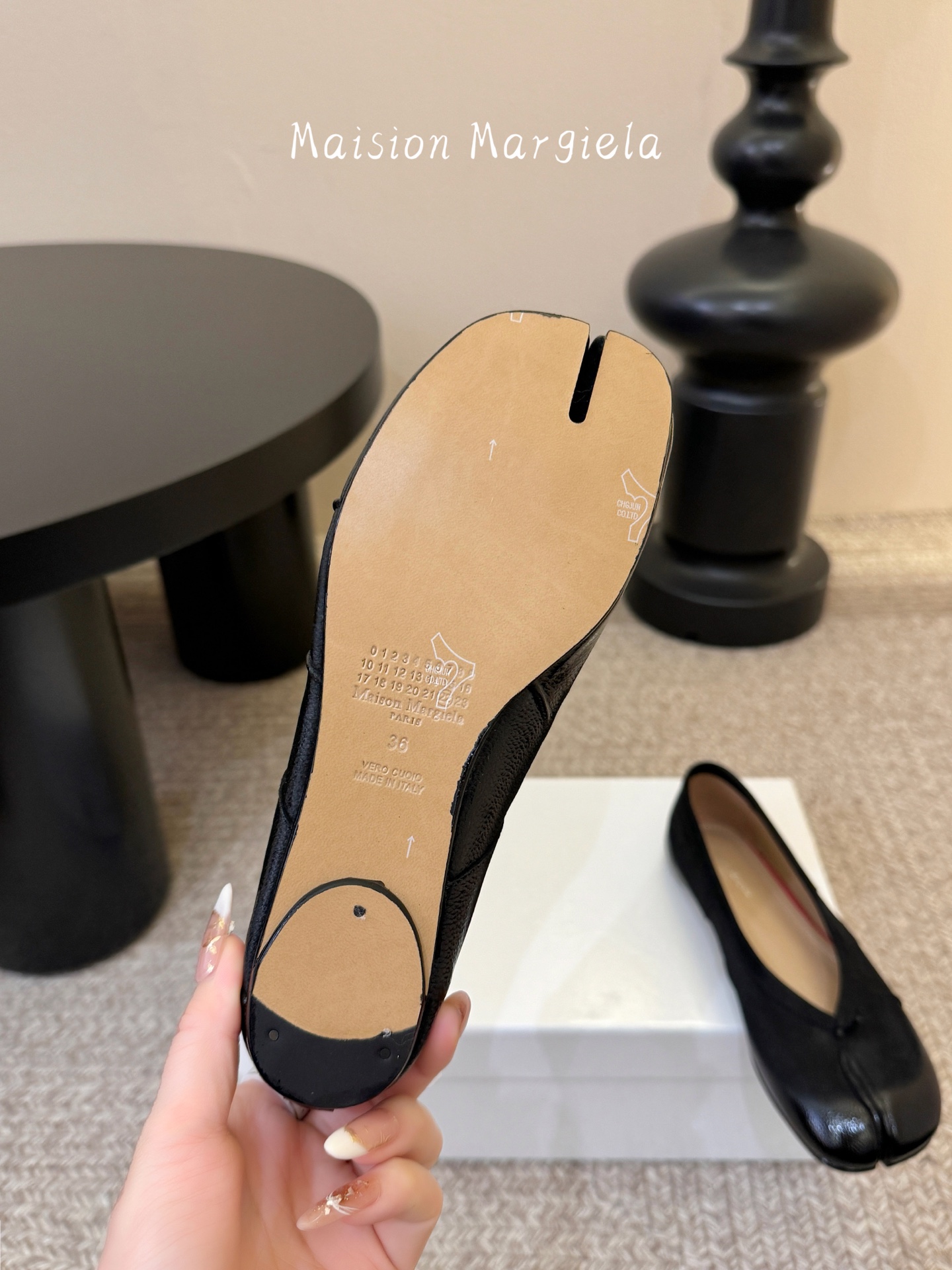Maison Margiel*26ss早春新款分趾芭蕾鞋标志性分趾鞋型，打破传统鞋履设计，重塑足部美学，