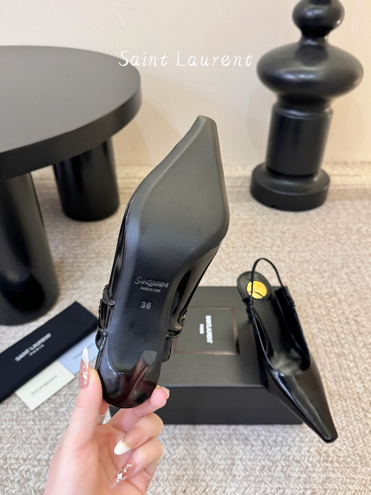 7.5cmsaint laurent 26ss ysl 尖头后空高跟鞋单鞋上脚特别稳，超跟脚，放心入！鞋