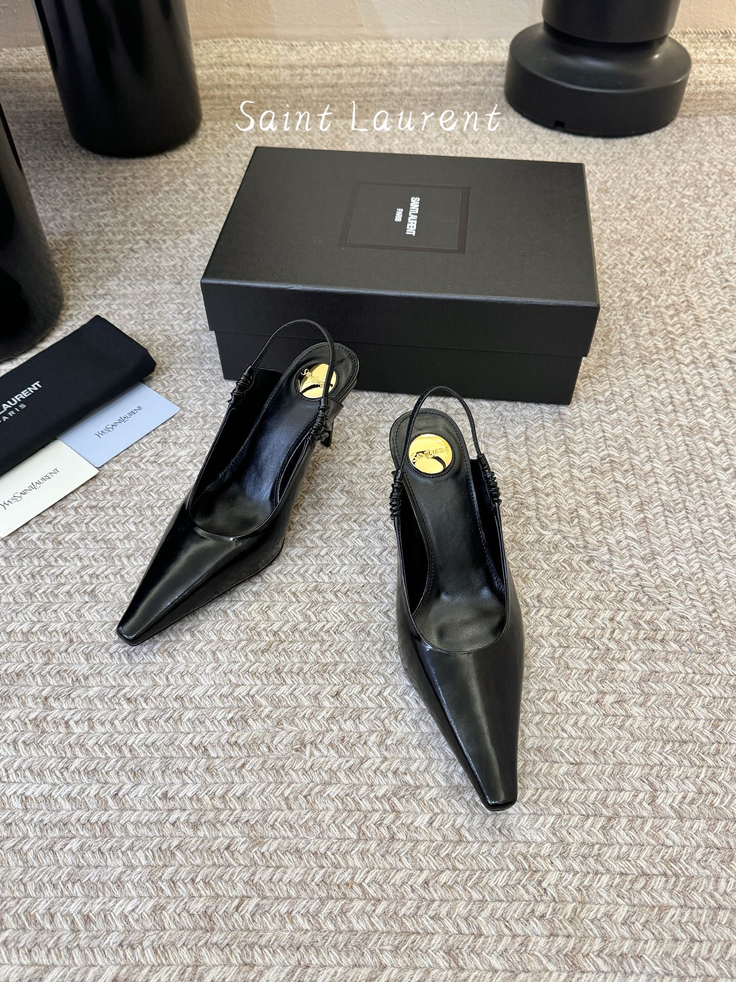 7.5cmsaint laurent 26ss ysl 尖头后空高跟鞋单鞋上脚特别稳，超跟脚，放心入！鞋