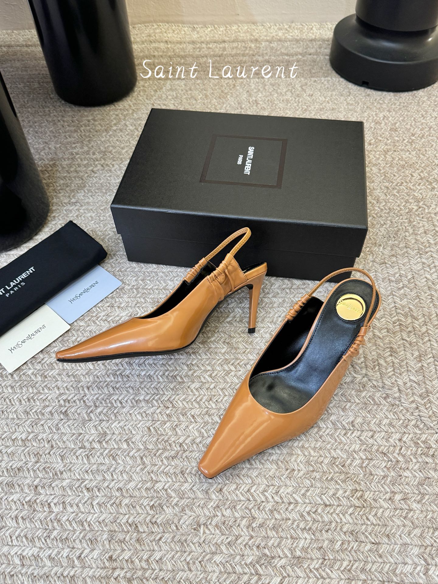 7.5cmsaint laurent 26ss ysl 尖头后空高跟鞋单鞋上脚特别稳，超跟脚，放心入！鞋