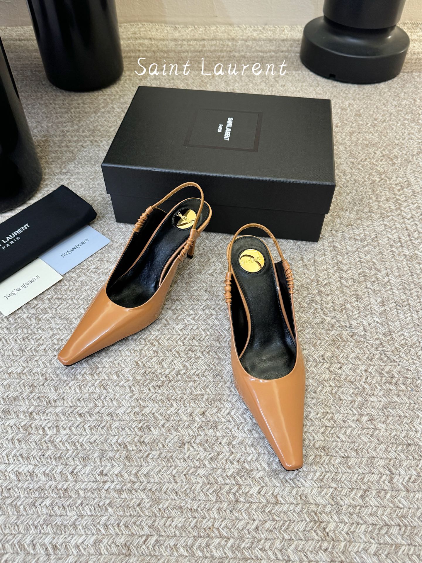 7.5cmsaint laurent 26ss ysl 尖头后空高跟鞋单鞋上脚特别稳，超跟脚，放心入！鞋