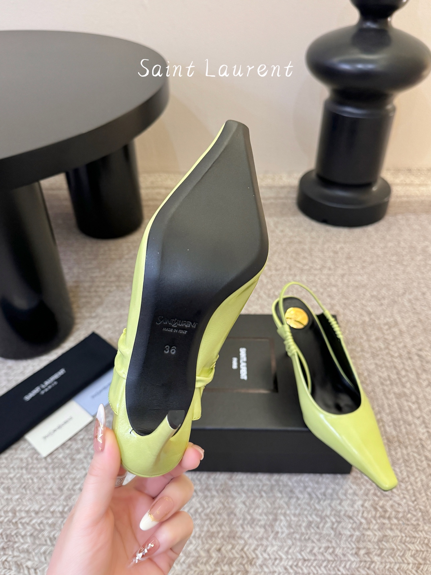7.5cmsaint laurent 26ss ysl 尖头后空高跟鞋单鞋上脚特别稳，超跟脚，放心入！鞋