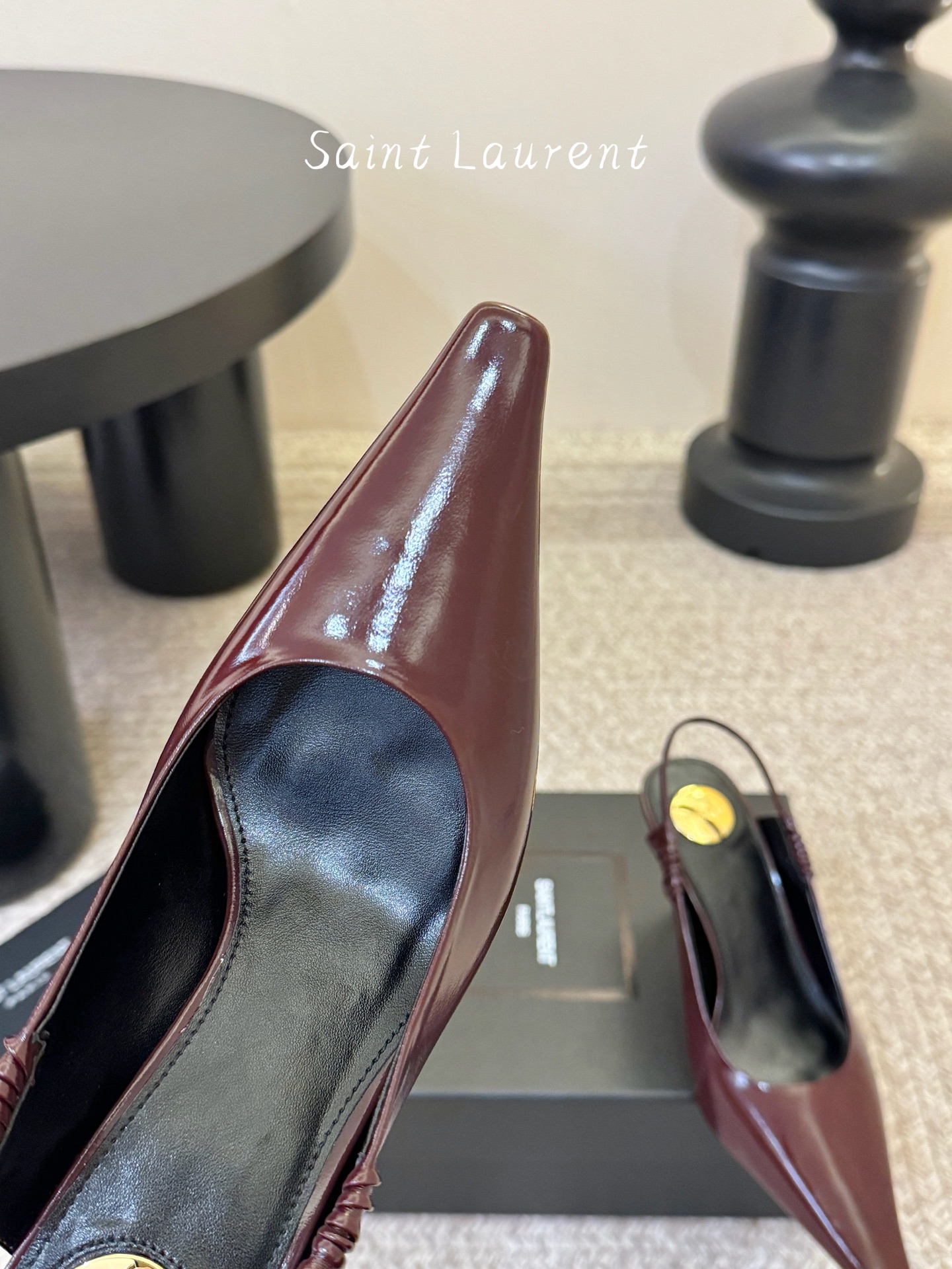 7.5cmsaint laurent 26ss ysl 尖头后空高跟鞋单鞋上脚特别稳，超跟脚，放心入！鞋